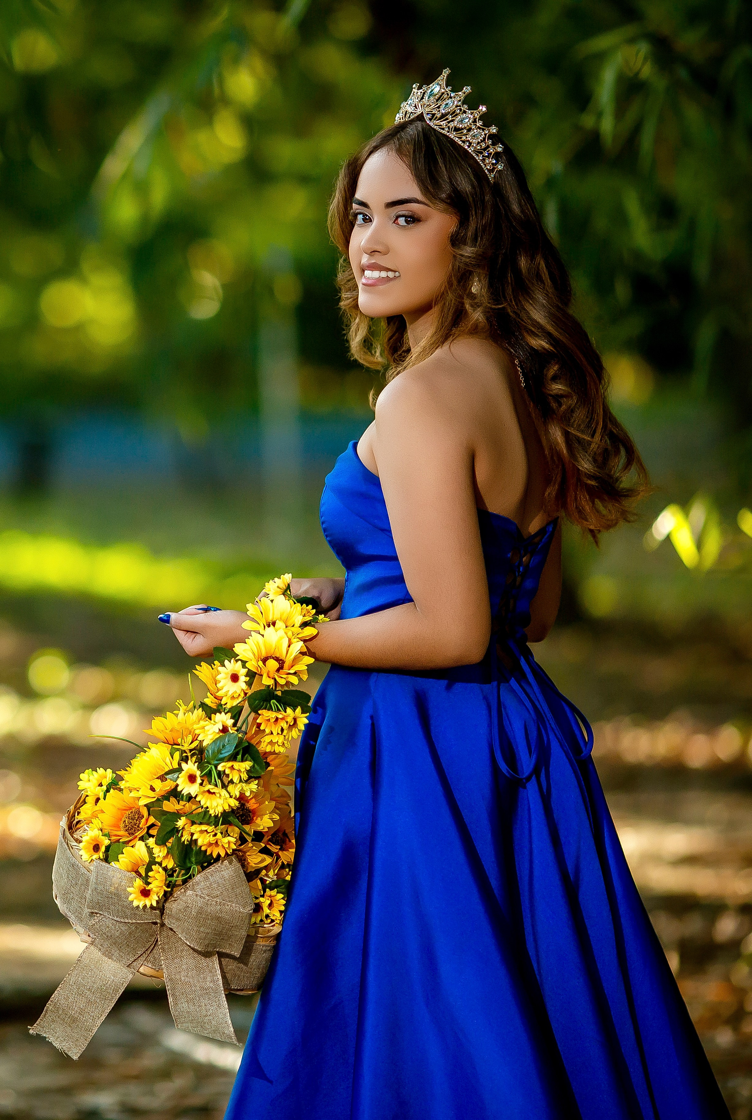 Ensaio XV Anos Hannah (Tema Noite Estrelada Van Gogh). Flavio Nunes Fotografia (Fotografo especializado em Fotografia de 15 Anos e Ensaios)