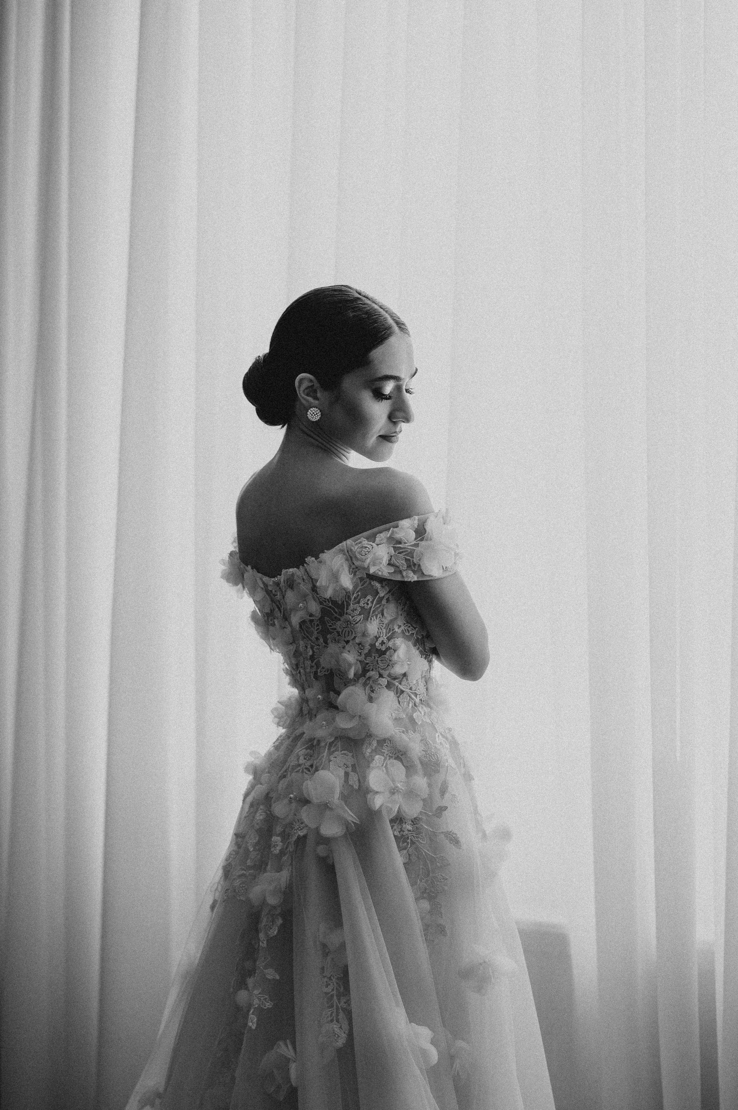 Nunta la Hotel Capitol Iasi. Proud Vision Weddings | Wedding Photography & Film — Servicii profesionale Foto Video Nunta Iasi