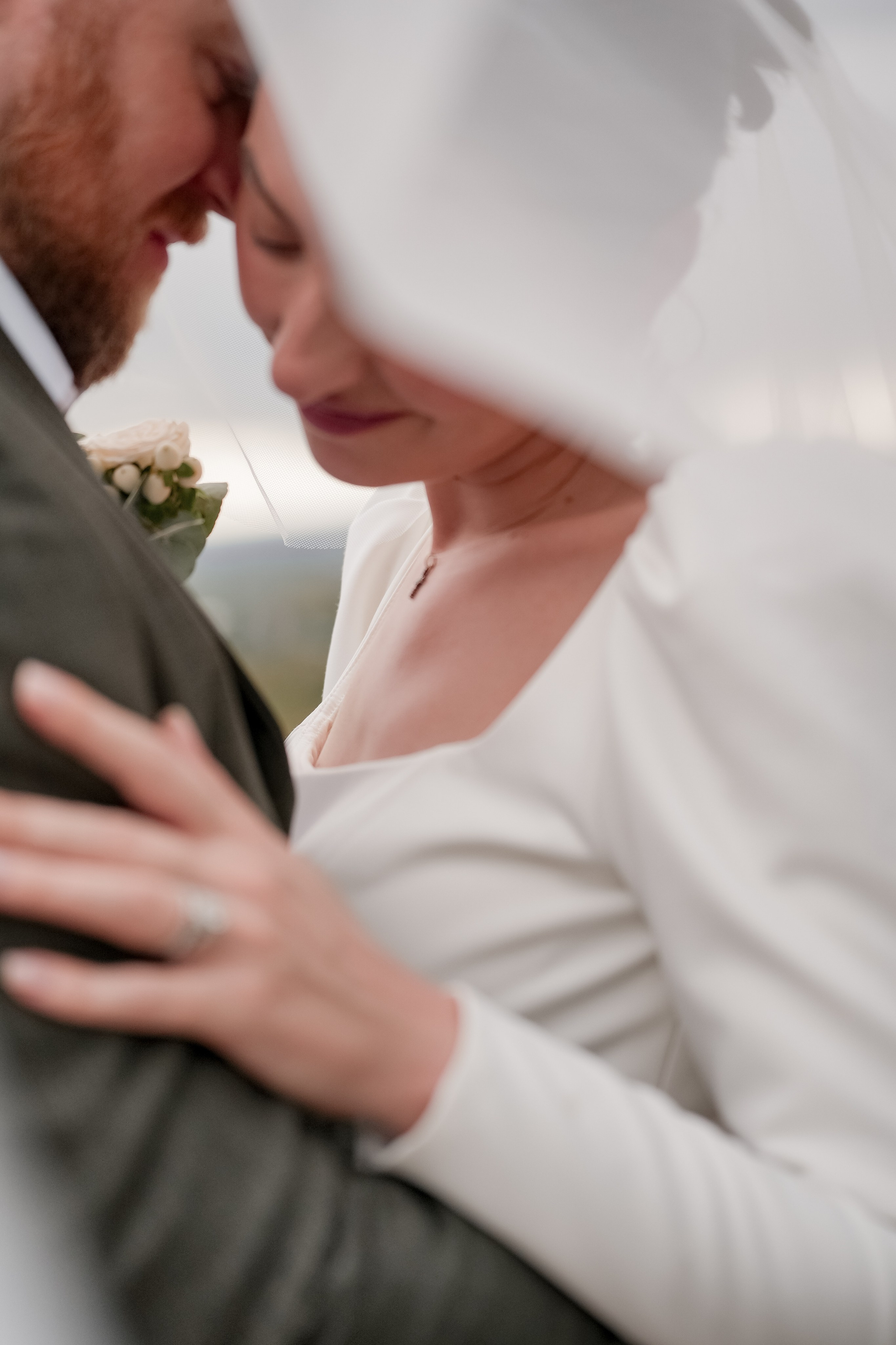 Elopment in Cortona. Villa Falconiere. Wedding Photographer in Italy