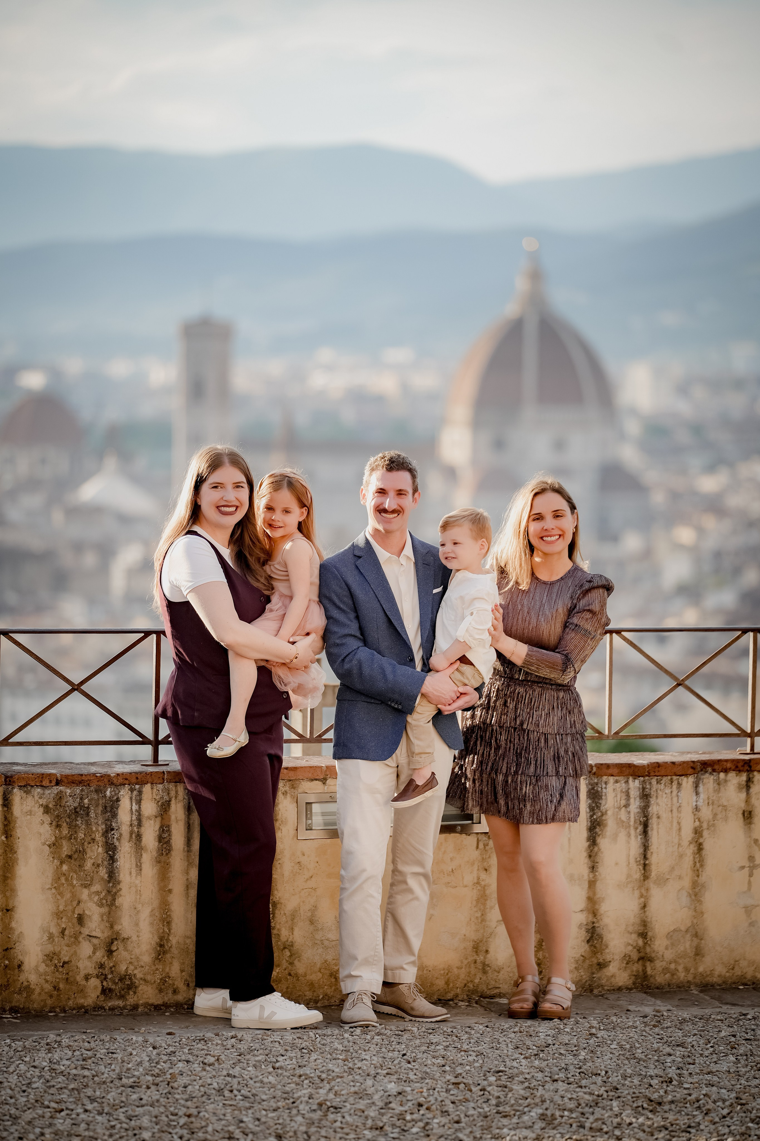 Jessica & Family. Wedding Photographer in Italy