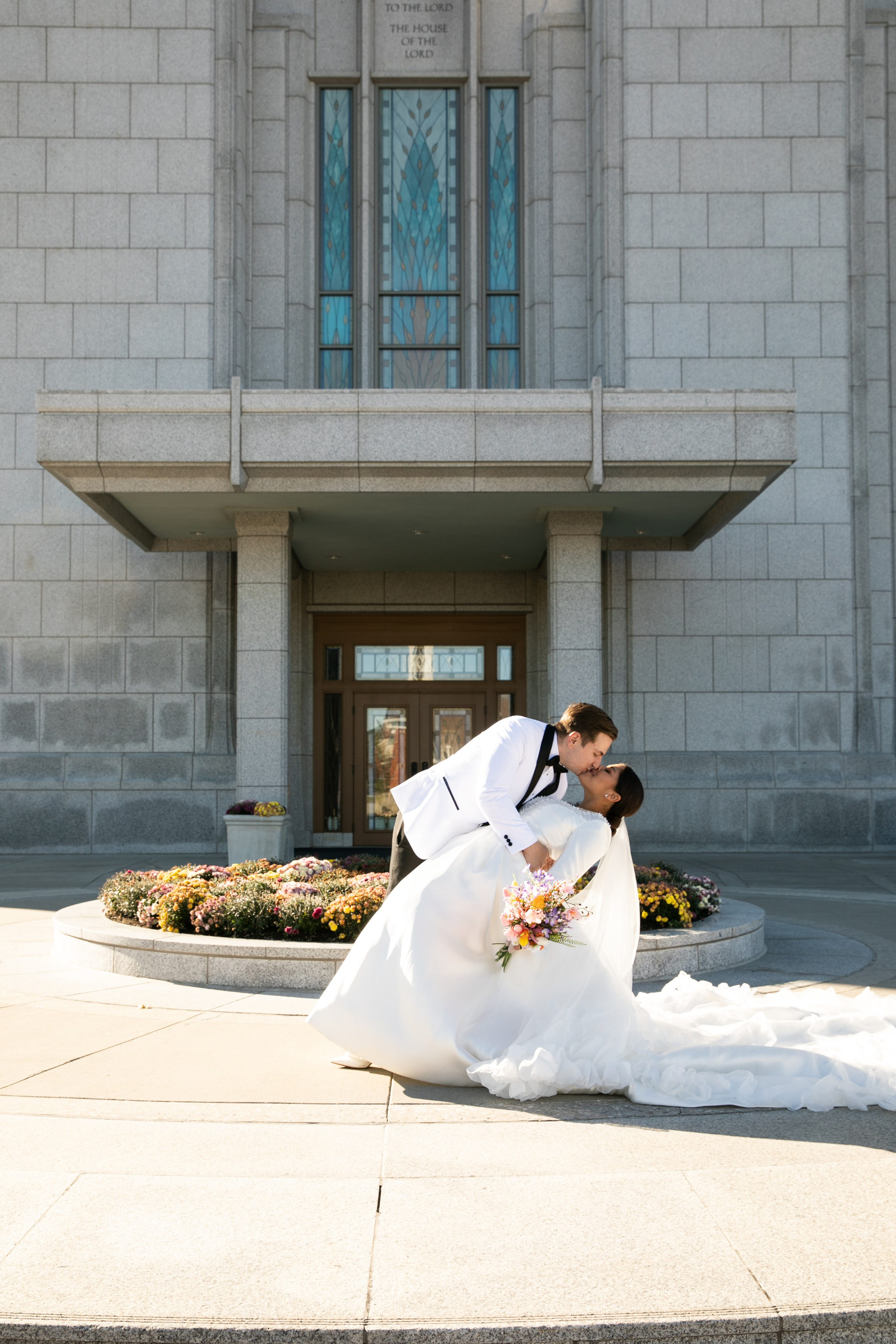 Samantha & Mike Wedding. Fotografía accesible en Calgary