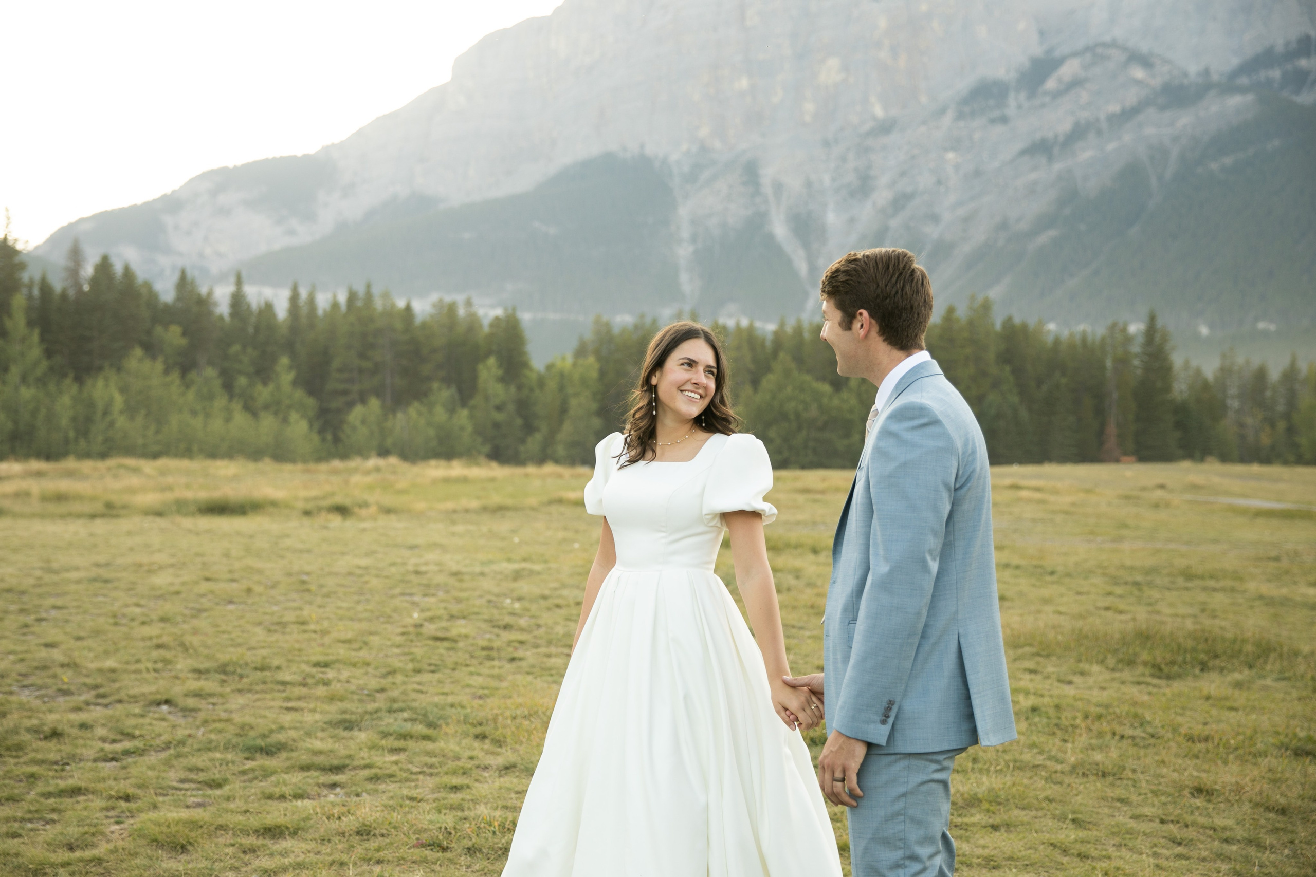 Charity and Josh Wedding — Canmore. Fotografía accesible en Calgary
