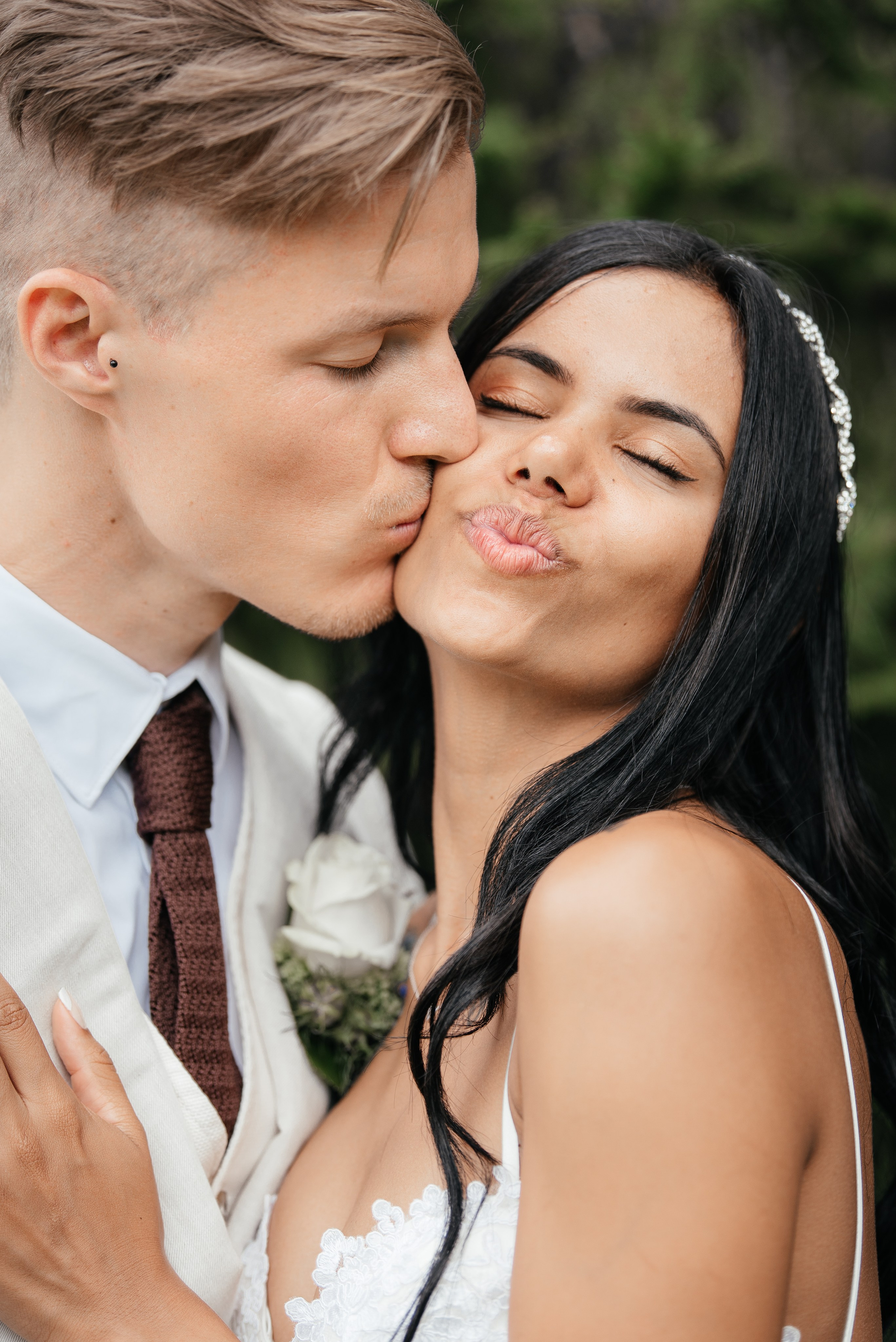 KAIANE & BENJAMIN Meilen, Switzerland. I am Elena Altendorfer. Wedding photographer in Zurich and Switzerland