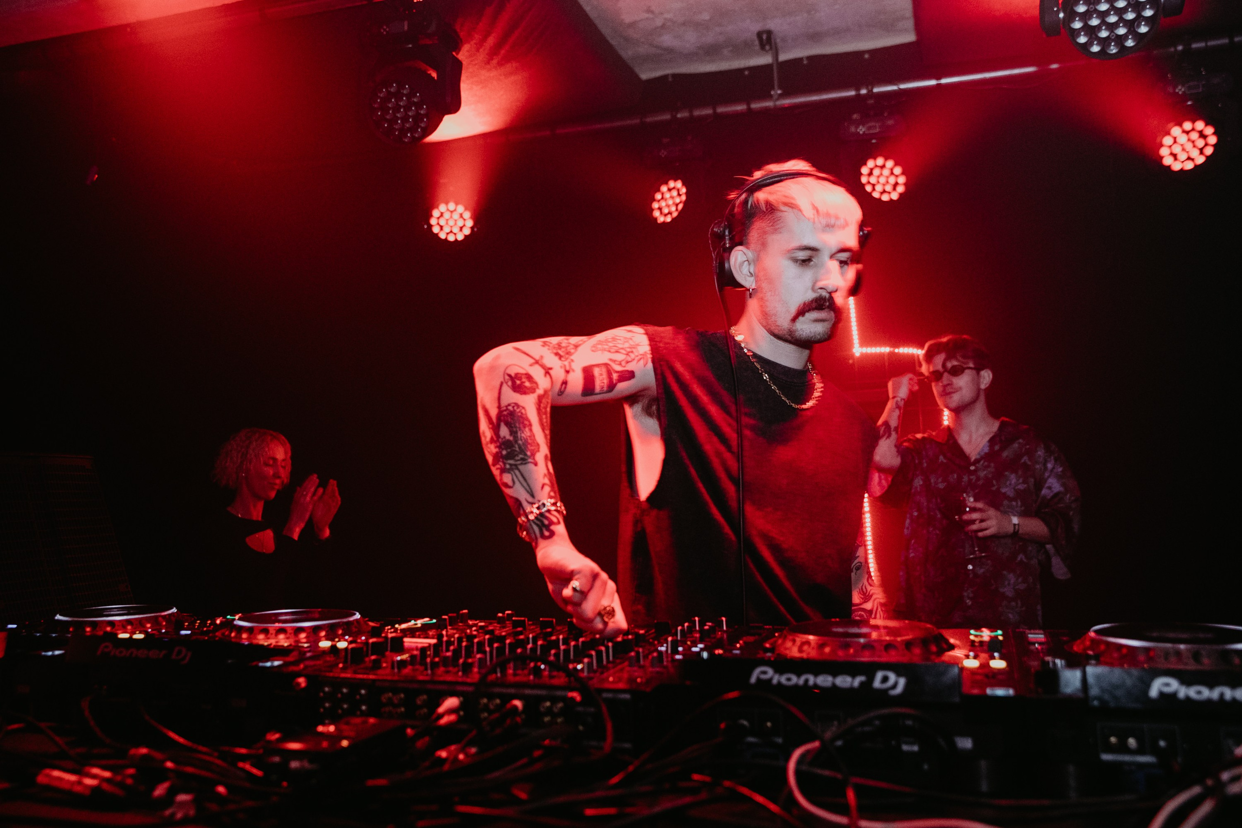 DJ Pablo Tozzi Laska bar, 2024. Sandra Garanca Portrait and event photographer