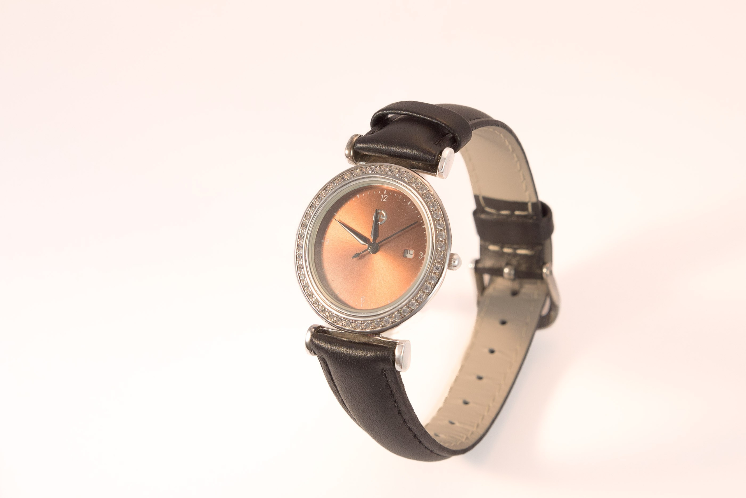 Fotograf corporate, fotograf de produs profesional, pret fotograf corporate, Fotografie e-Commerce , Pachete Fotografie de Produs, kit fotografie de produs, fotografie de marketing, Poze business bucuresti, Fotografii profesionale bucuresti, fotografia de produs, fotografie de produs, fotografie de produs pe fundal alb, fotografii bijuterii, fotografie la bijuterii argint, fotografie bijuterii aur, fotografie ceasuri