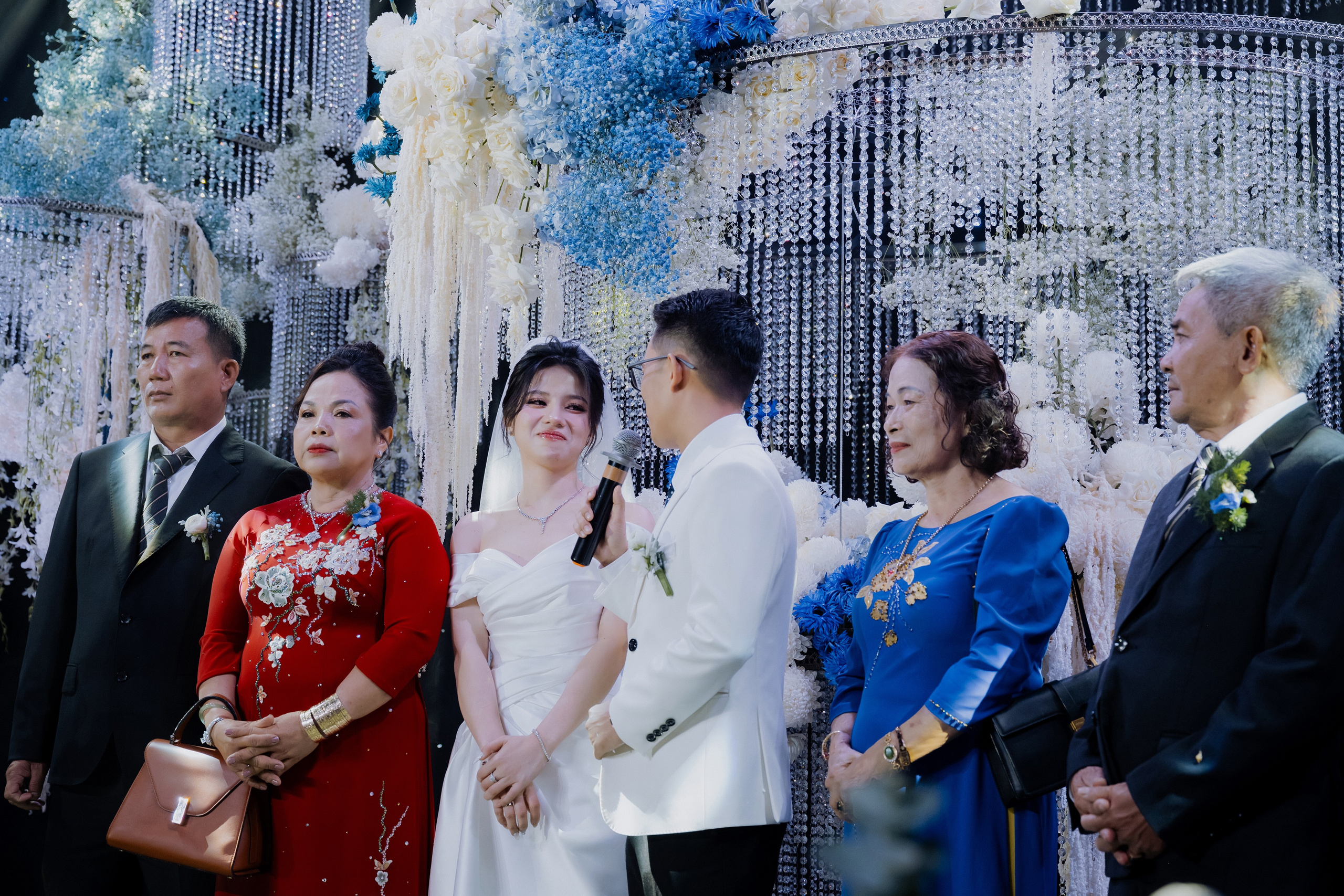 THANH THUÝ & TRỌNG KỶ. Nhiếp ảnh gia đám cưới hàng đầu tại Thành Phố Hồ Chí Minh