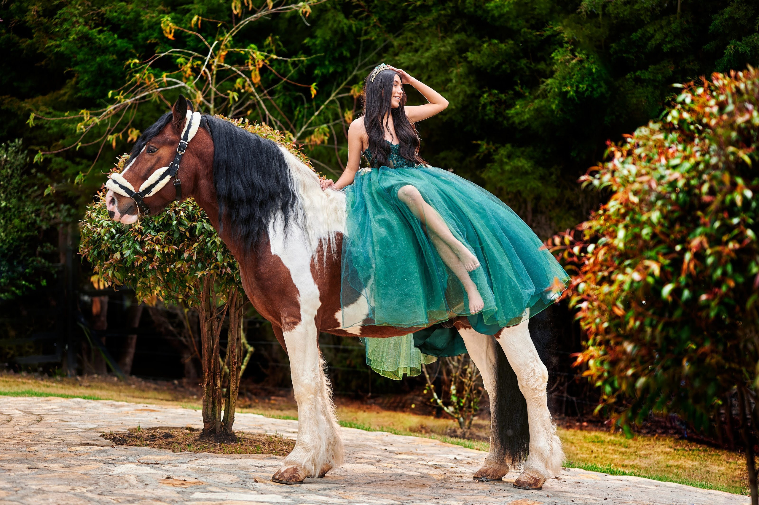 Mis 15 | Sesiones de Fotografía Modernas. Wedding Photography & Videography by ZZ Hendrick | Capturing Your Love Story in Colombia & USA