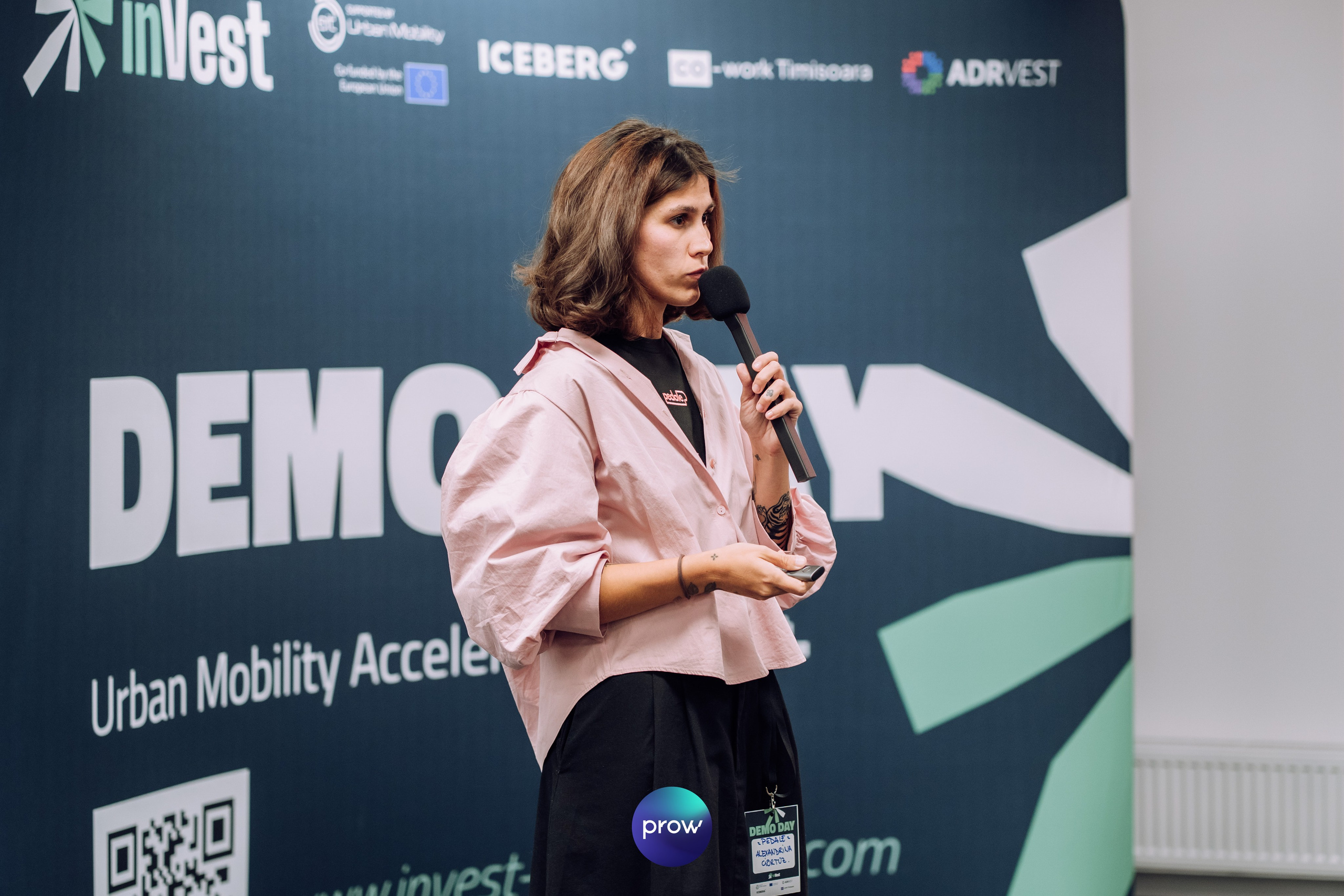 InVest DemoDay @ Cowork. Cozac Cristian Photographer