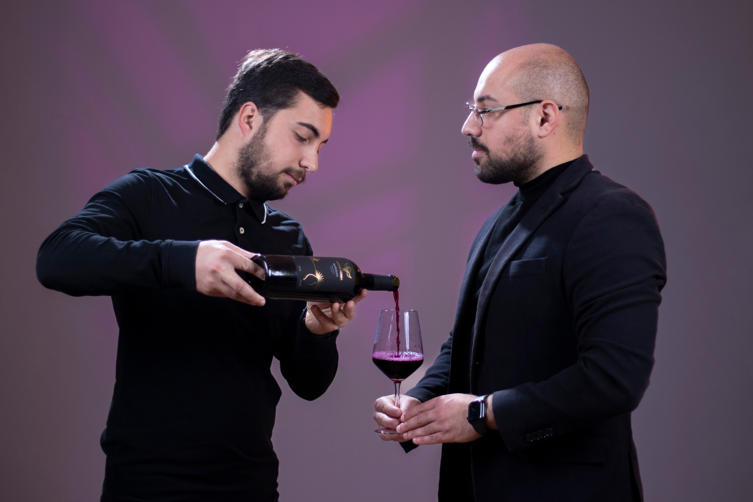 სტუდიური და გარე ფოტოსესიები. Clapp Studio