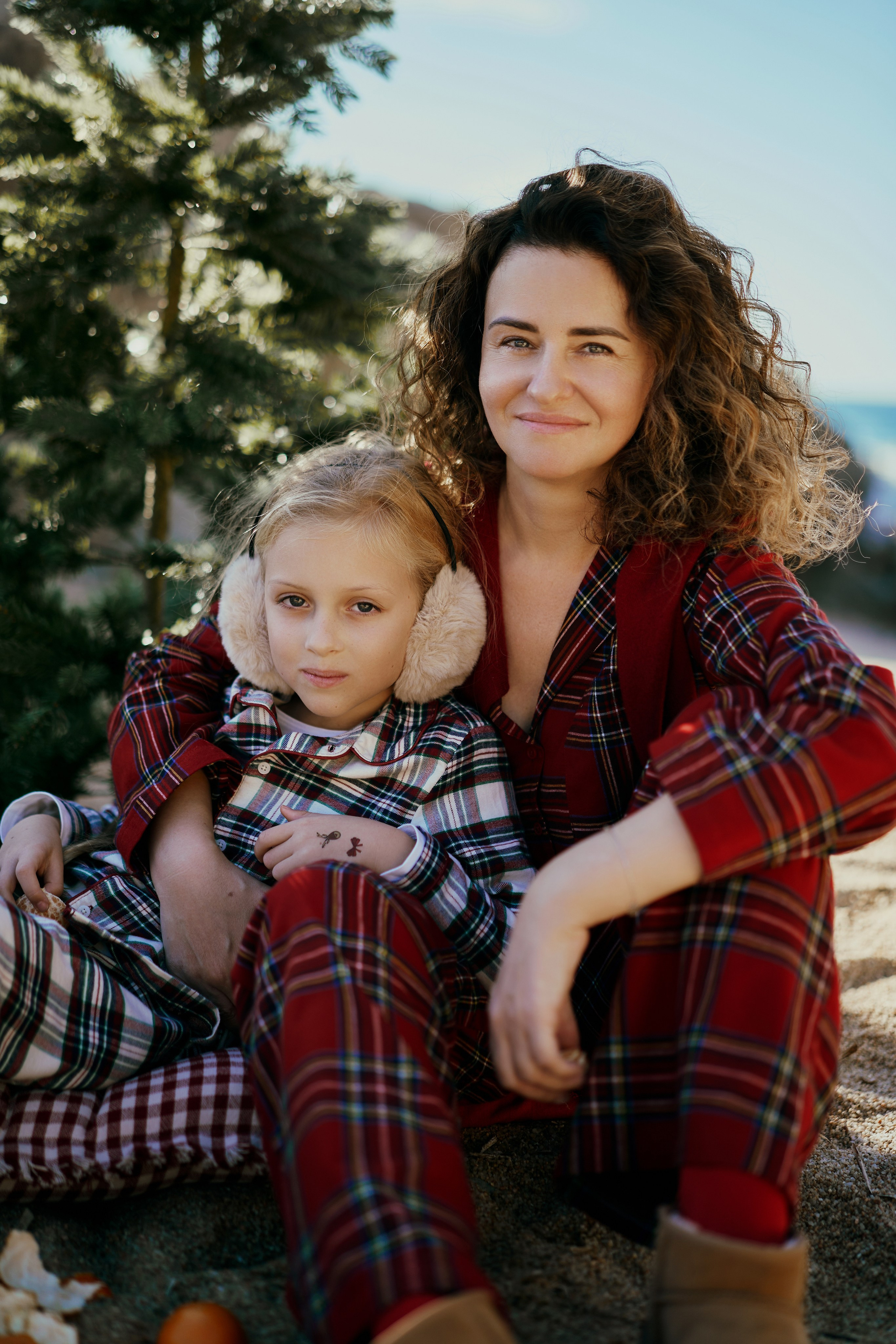 Пляж. Мама и дочь. Фотограф в Барселоне Жанна Захарченко