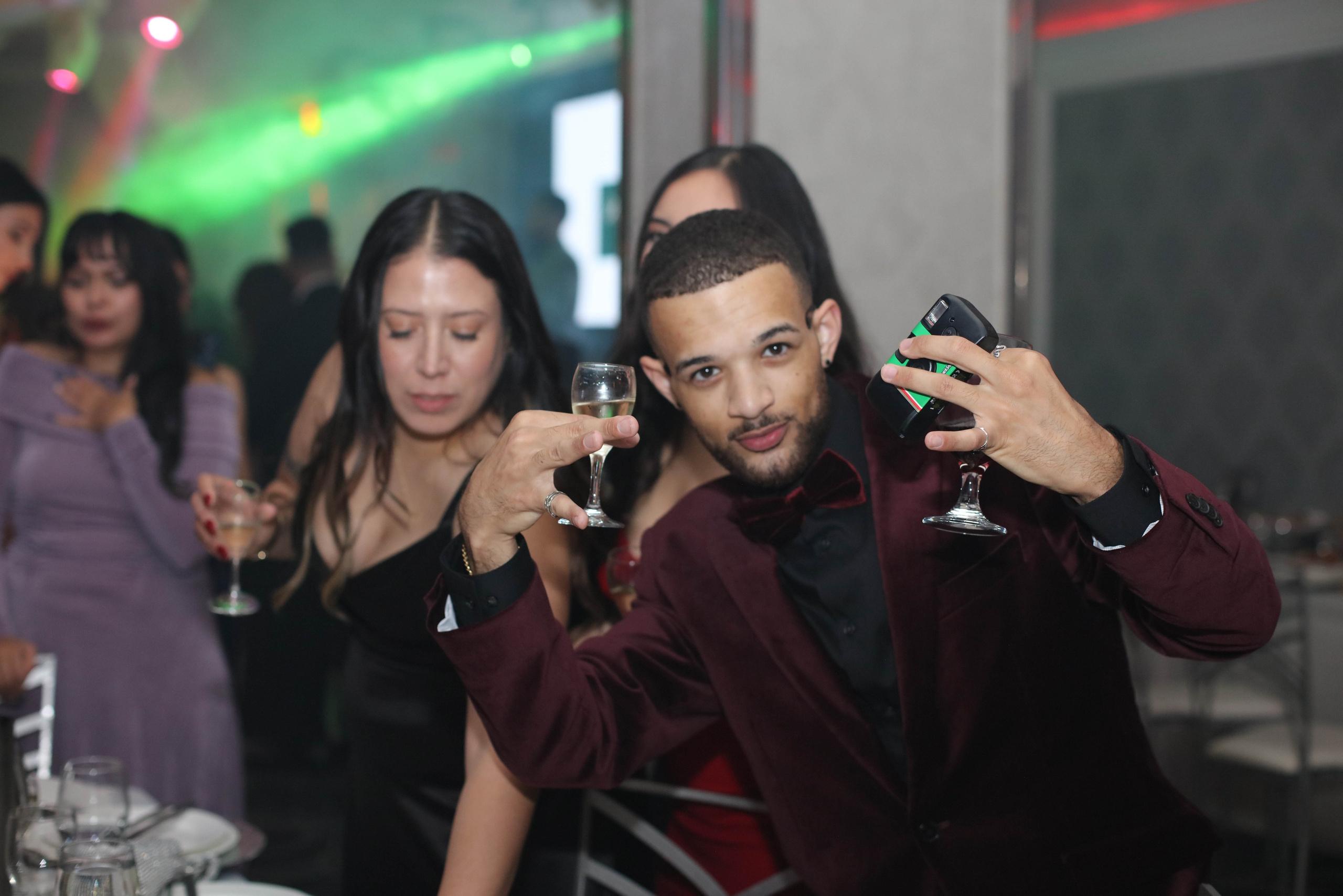 PRIVATE EVENTS & WEDDINGS. Food and Event Photographer