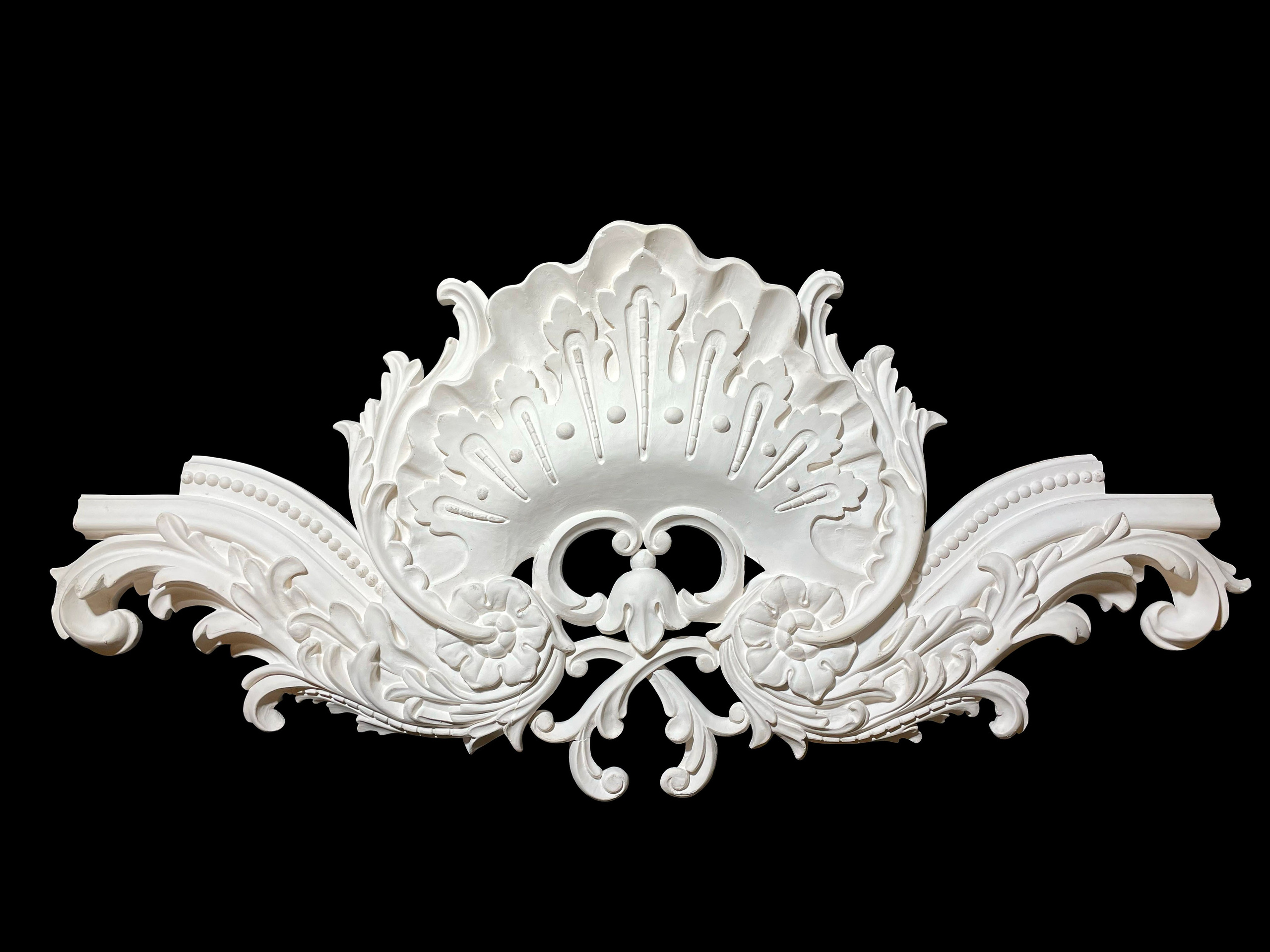 Cartouche Centerpiece. Plaster molding