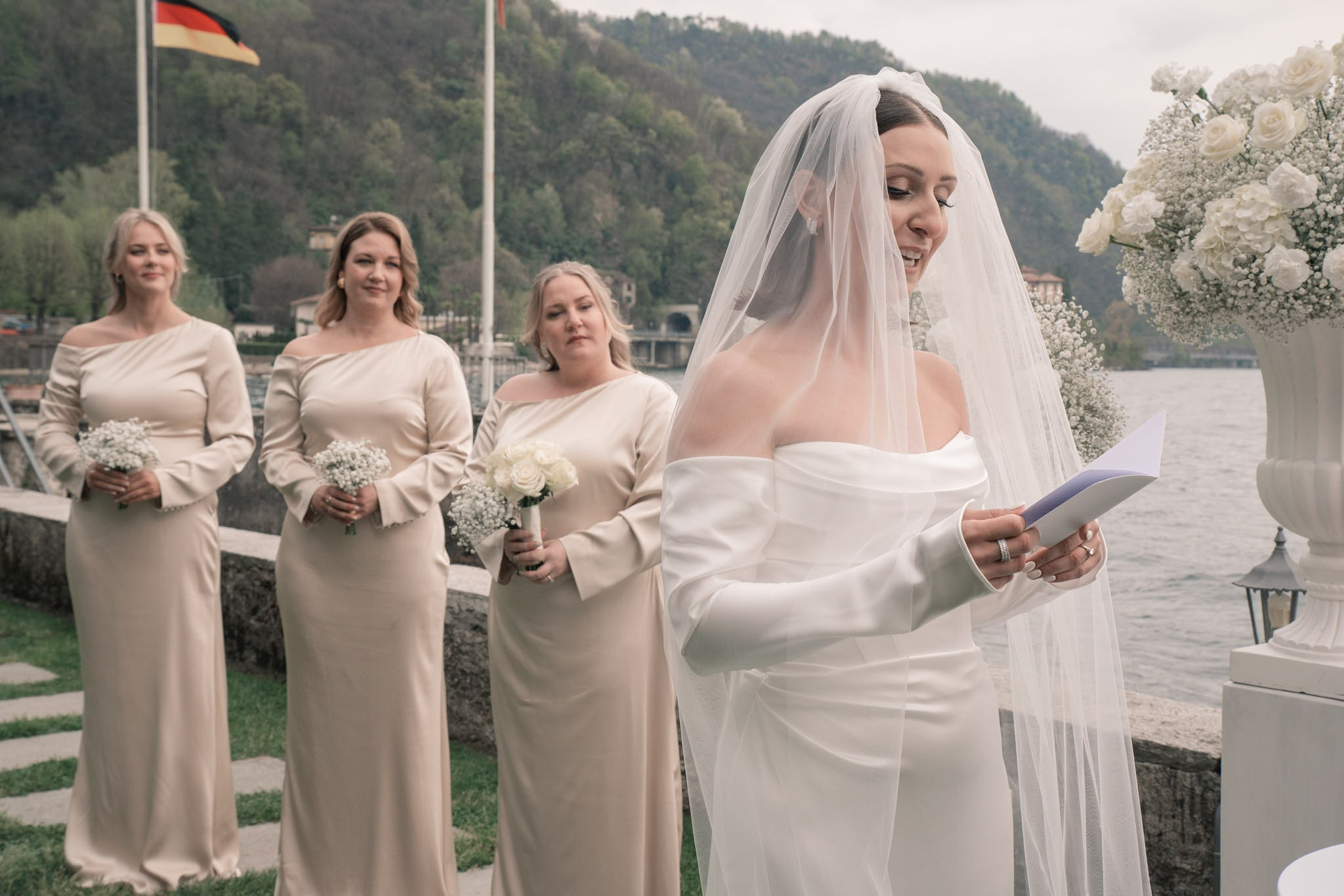 Roxie & Richard Wedding. Fotografo matrimonio Lago di Como Ferrari Media Production