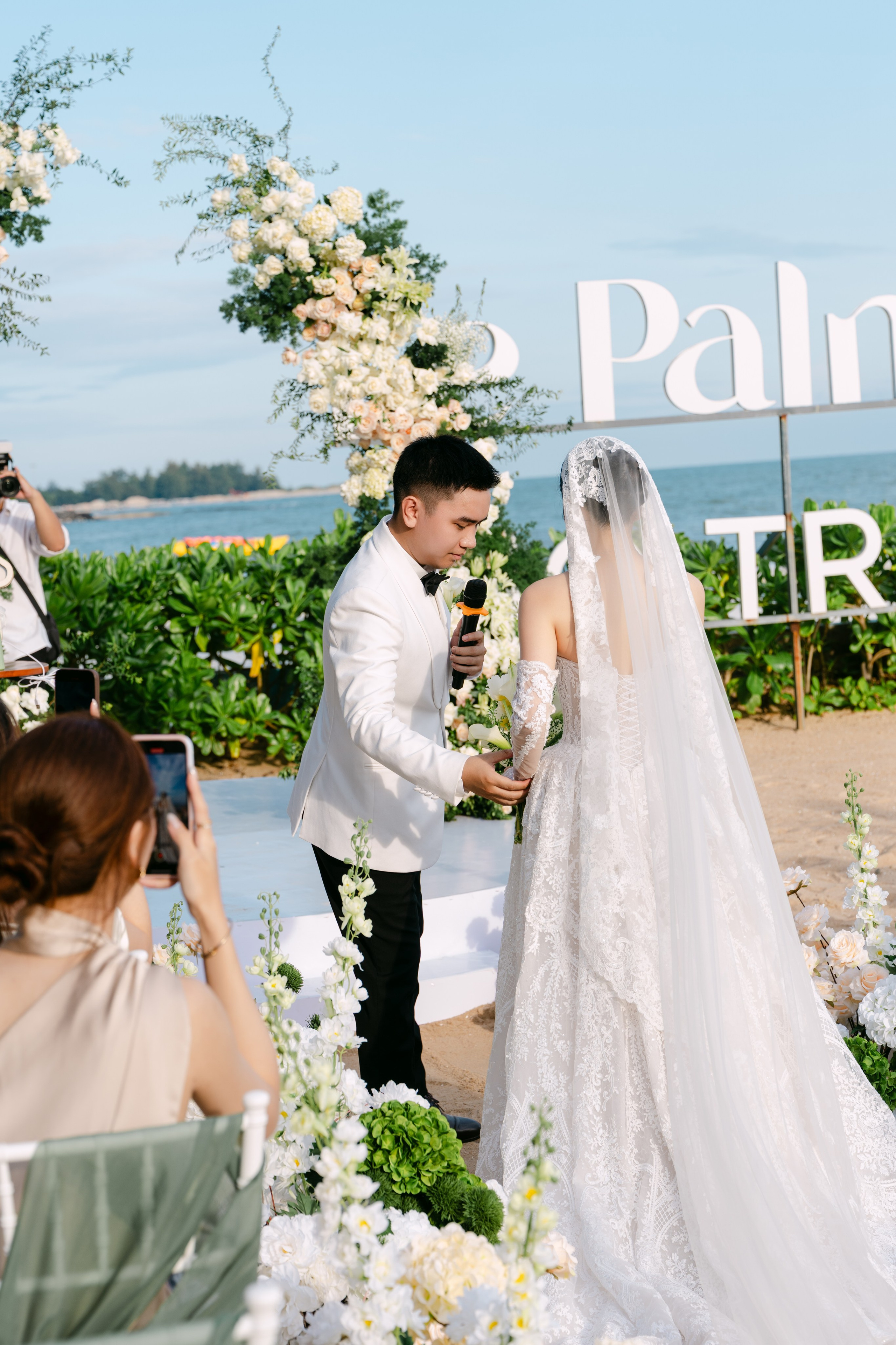 Tu + Trang | Photojournalism. BenColor Studio