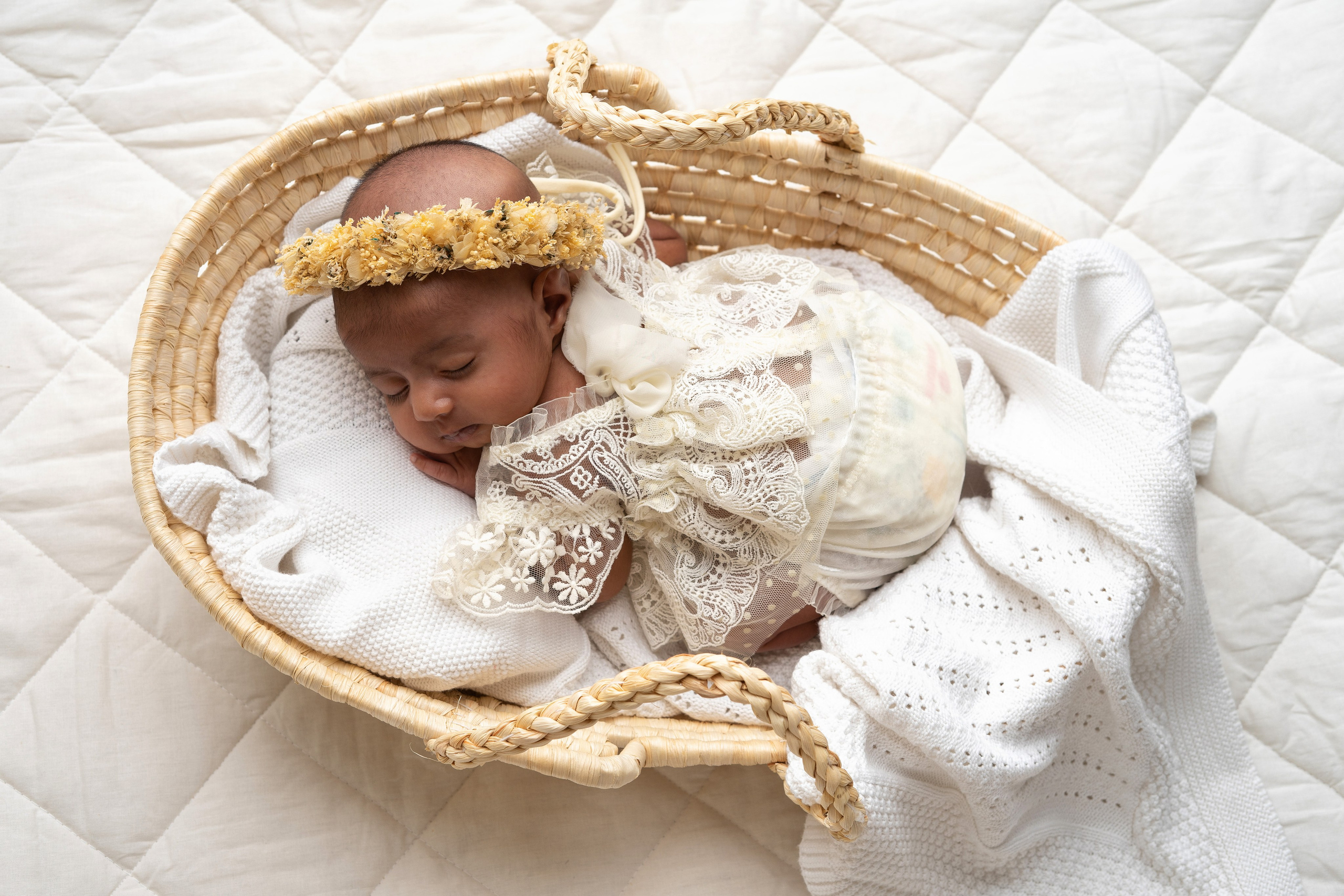 NEWBORN PORTFOLIO. Newborn Photographer and life casting in Dubai Dariya Saeed