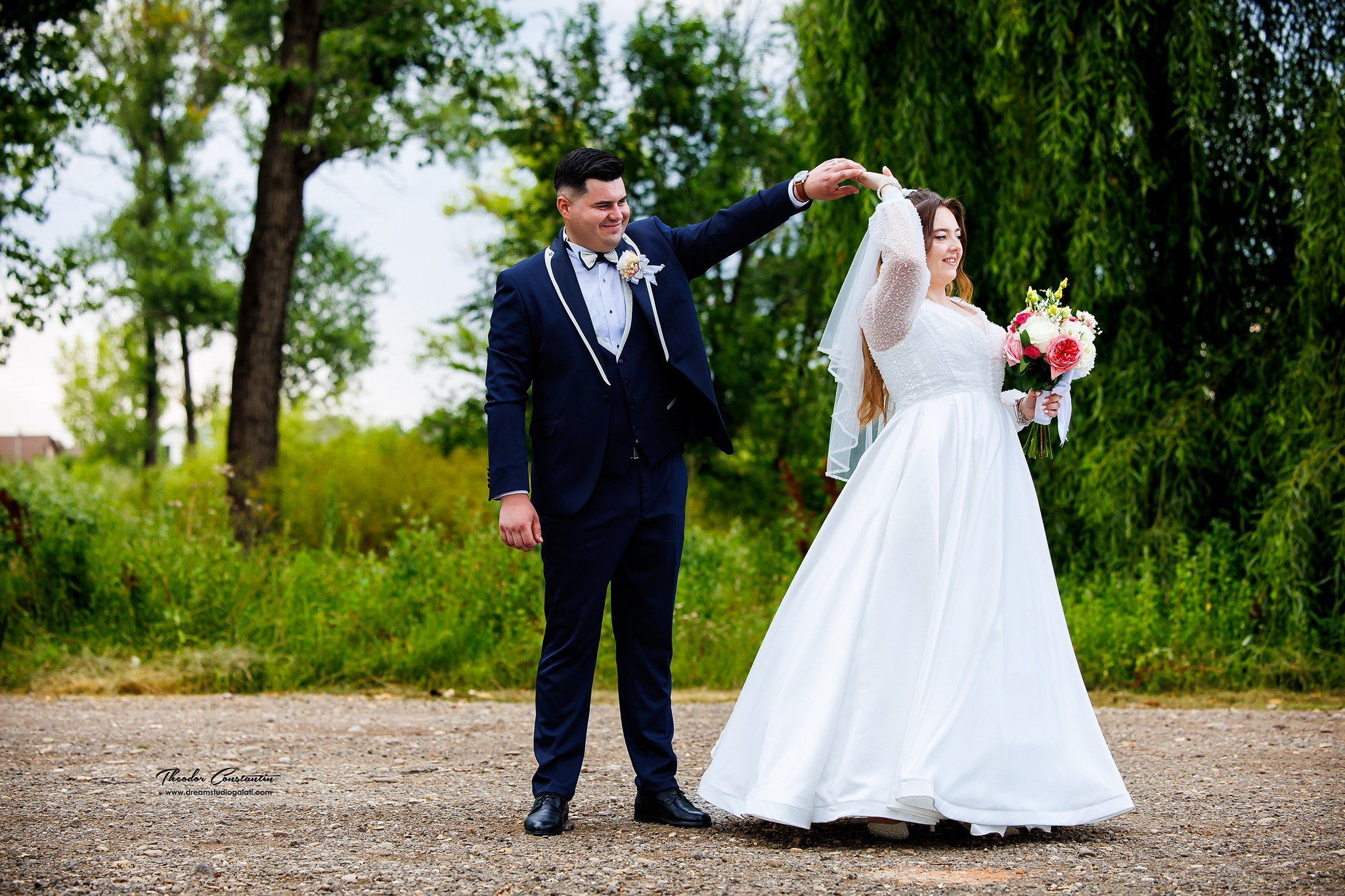 Shooting Foto Nunta. Dream Studio Galați – ședințe foto profesionale pentru familie, portrete și evenimente