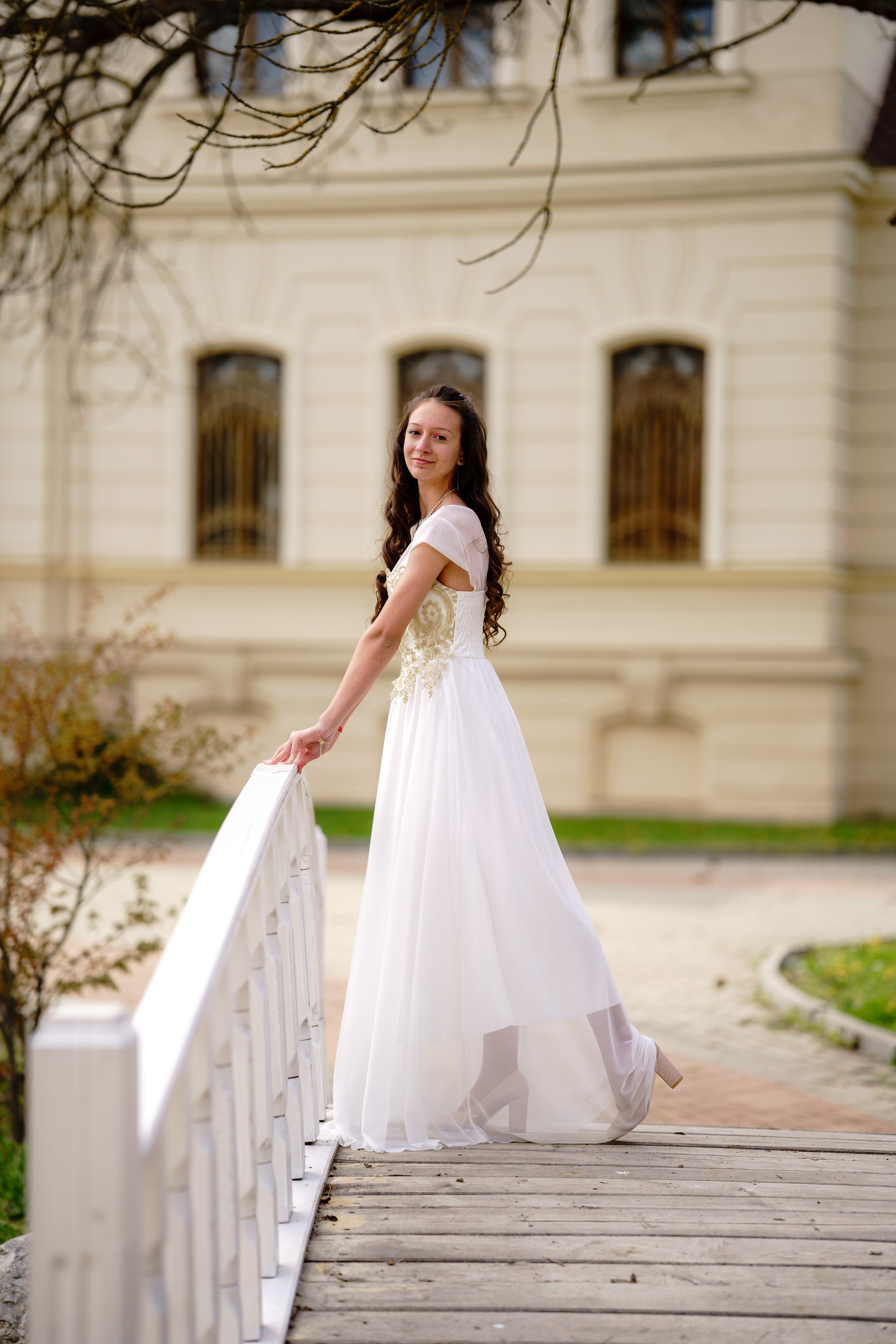 Domeniul Lupaș 200 lei/ toată clasa. Trendy Albums