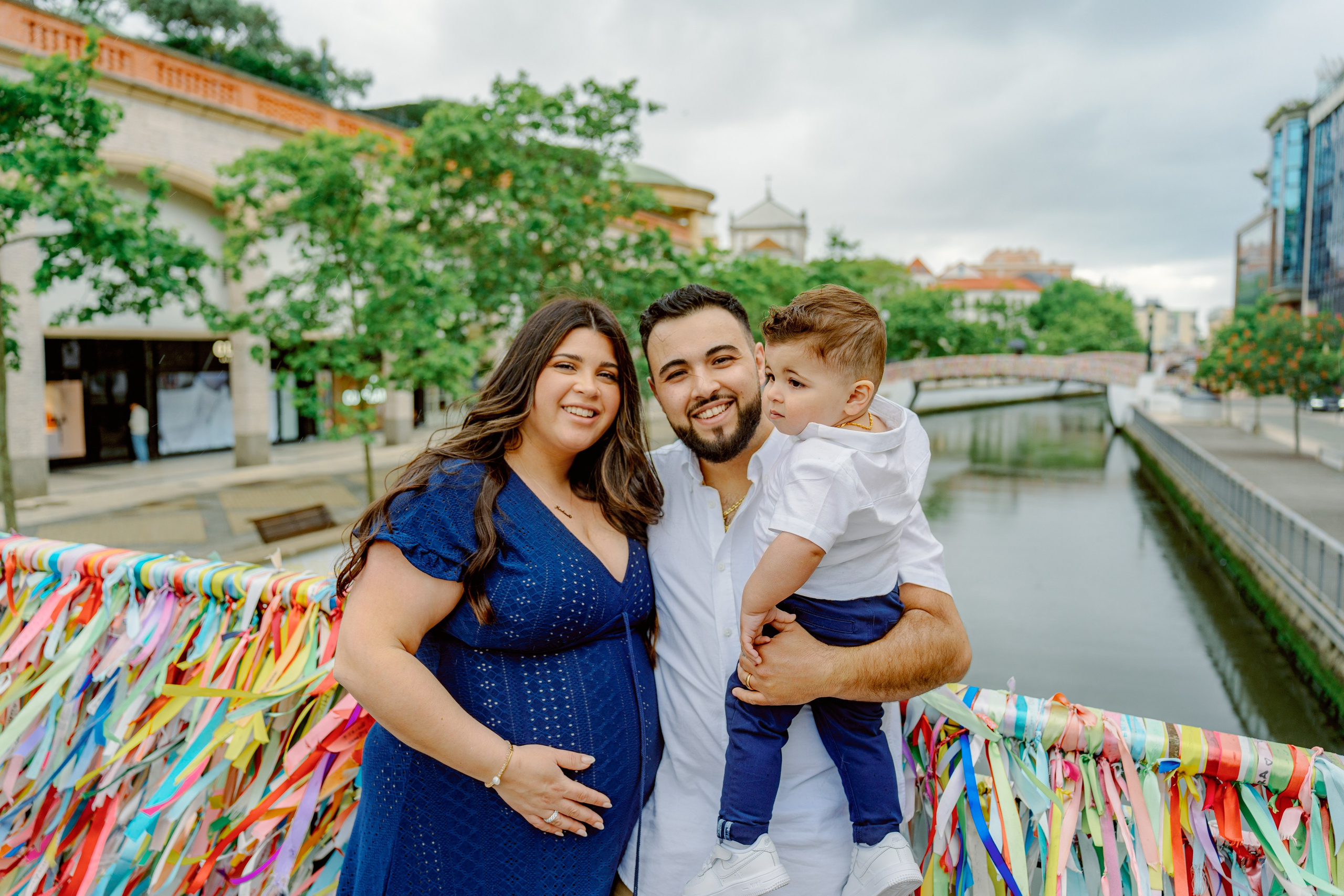FAMILY PHOTO SHOOT IN AVEIRO. Photo and video shoots, photo tours in Portugal — WePortugal