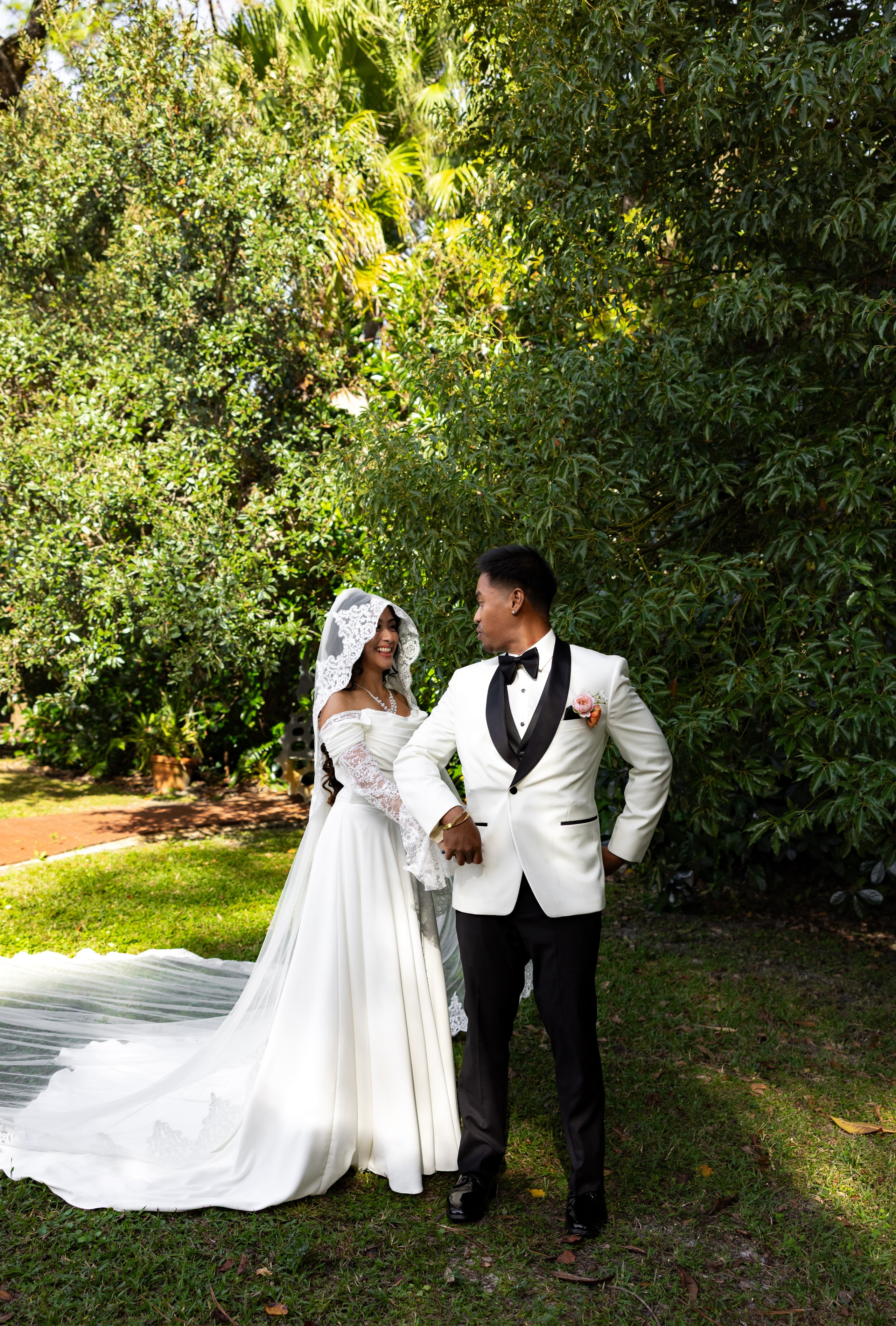 Eunice and RJ. Orlando. Photographer Anastasia Nagibina