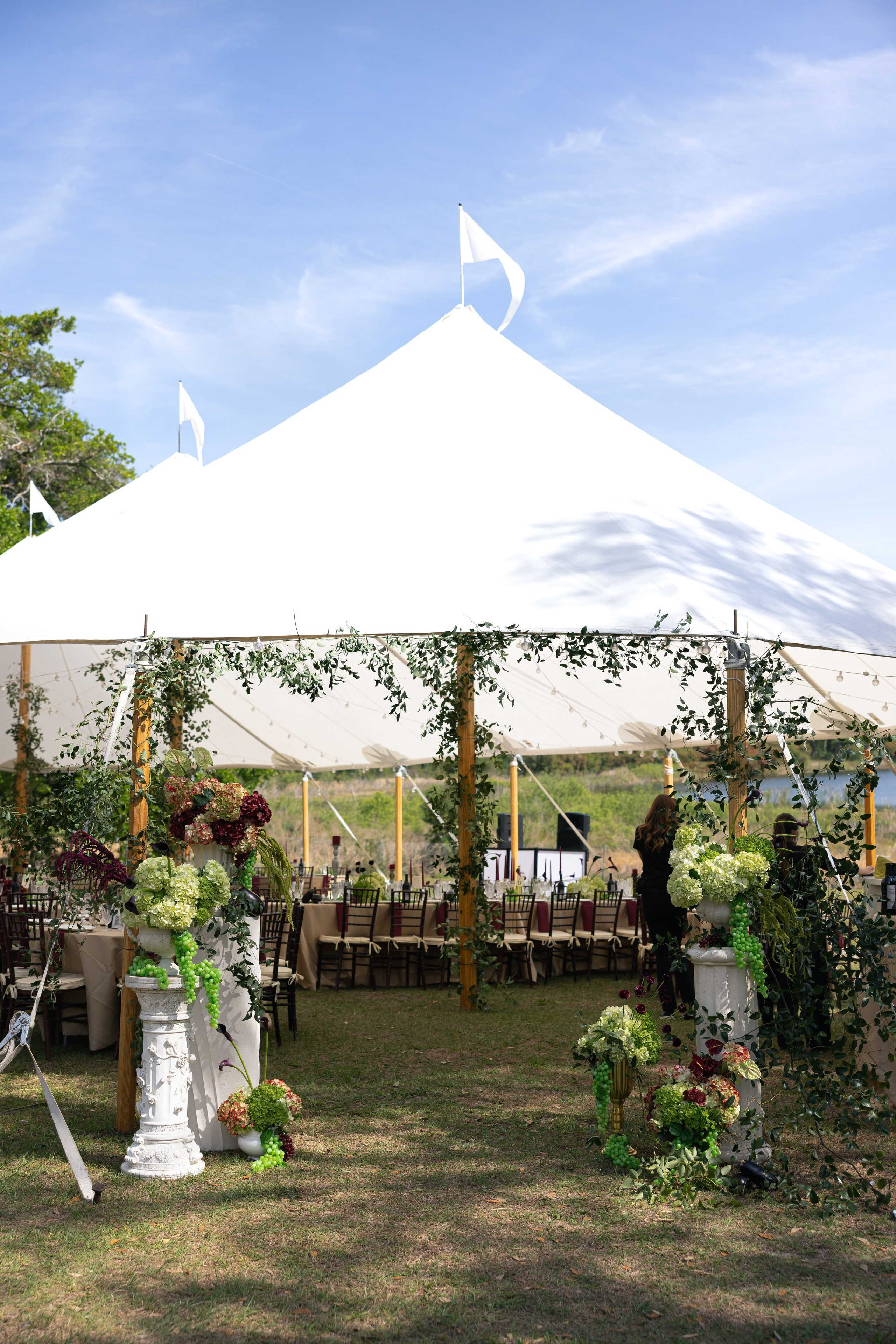 Reys wedding at Lake Lucy. Photographer Anastasia Nagibina