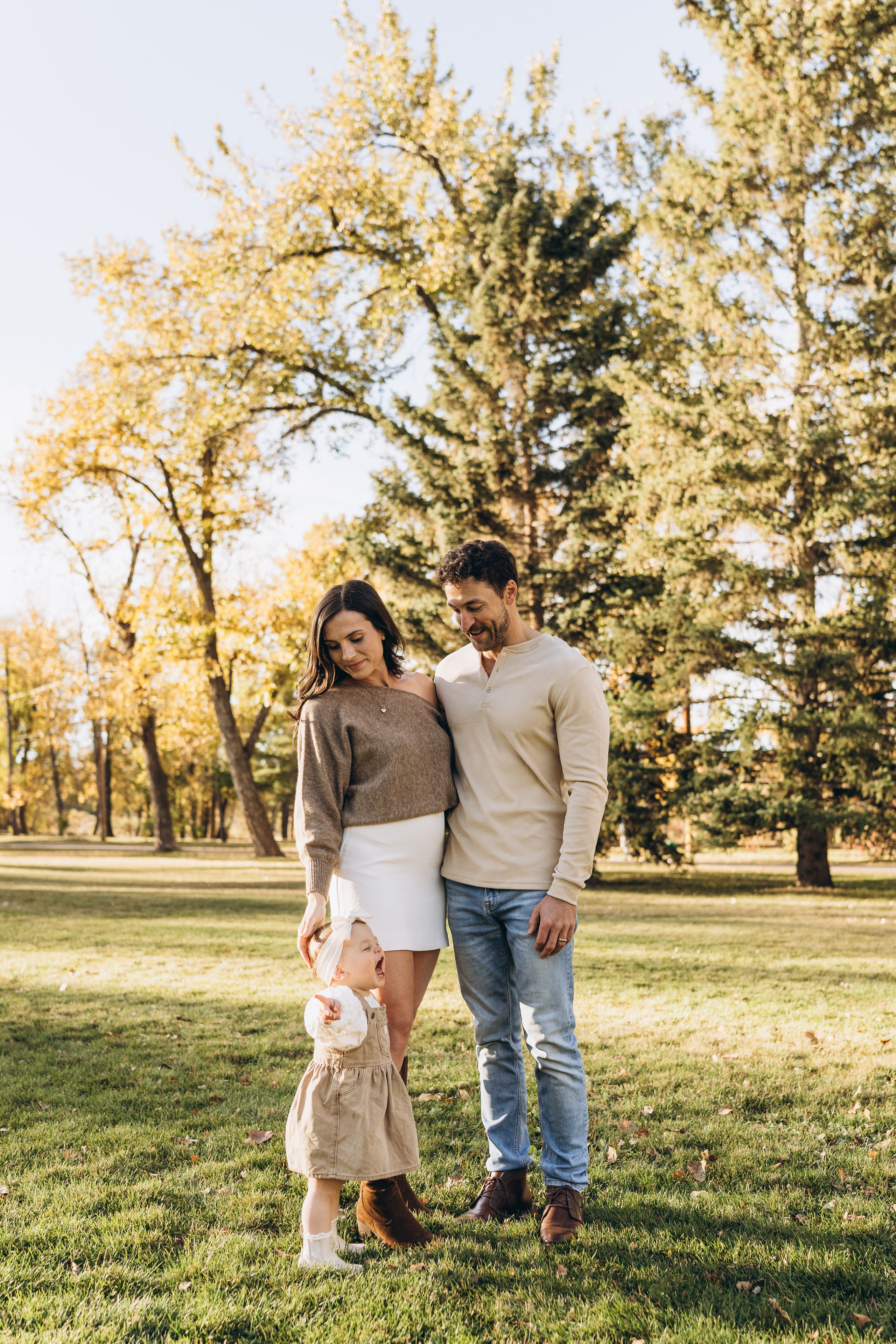 Jess & fam. Calgary Wedding & Lifestyle Photographer — Yevhen Polishchuk