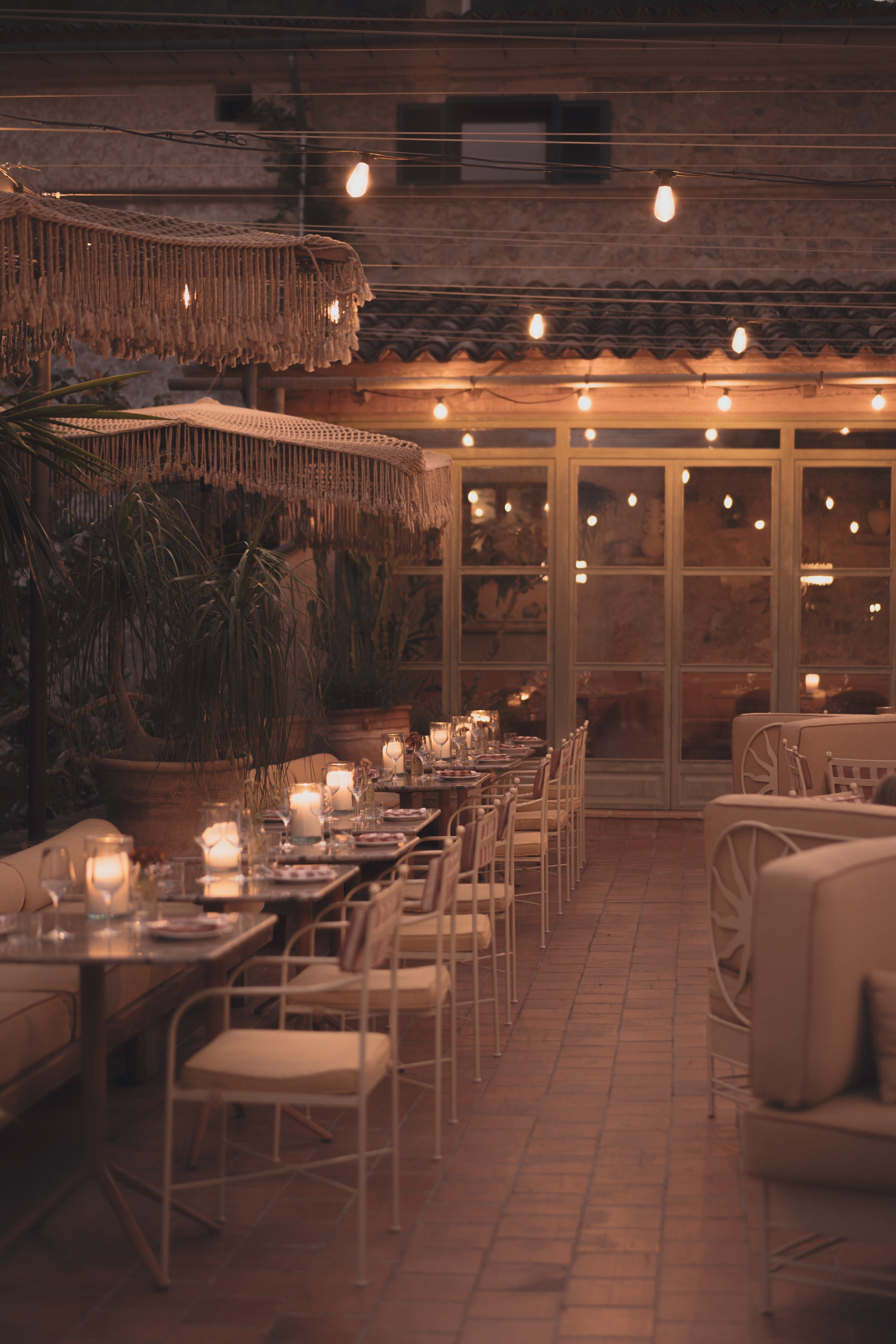 Travel. Portrait, lookbook and family photographer in Riga, LATVIA