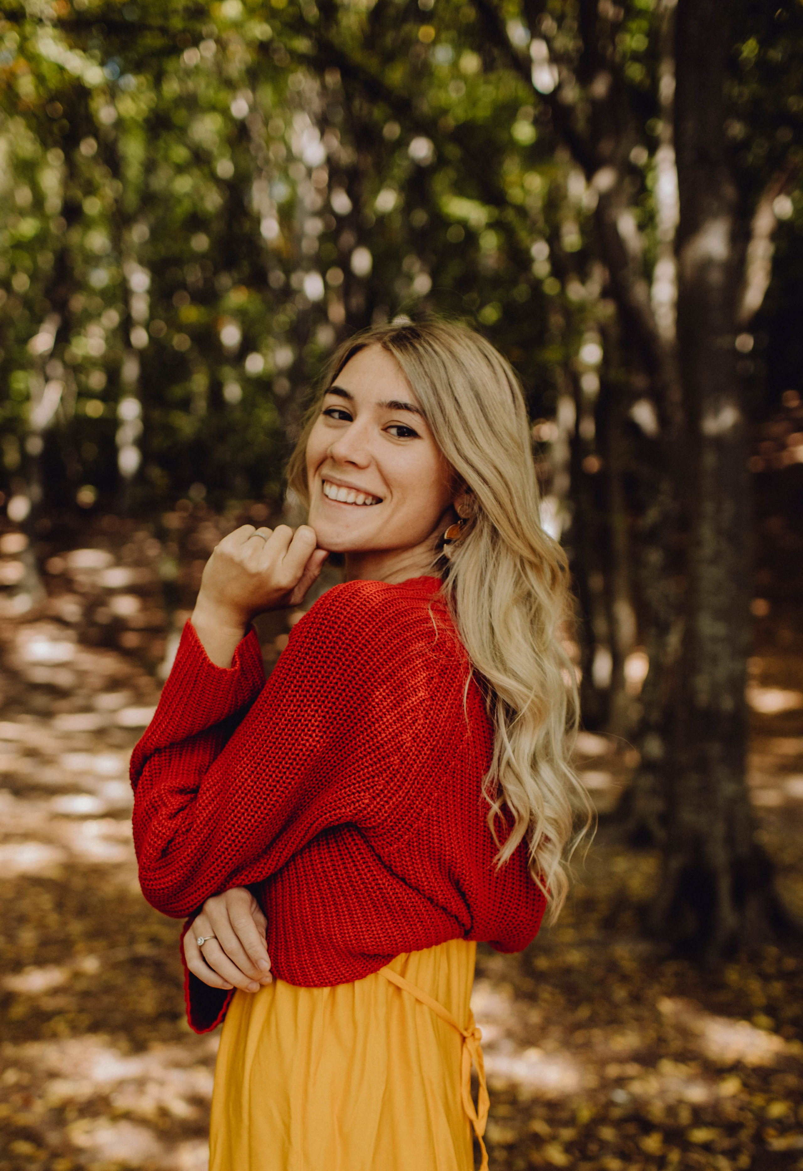 Medeea. Wedding & couple photographer from Romania Rut Vetan