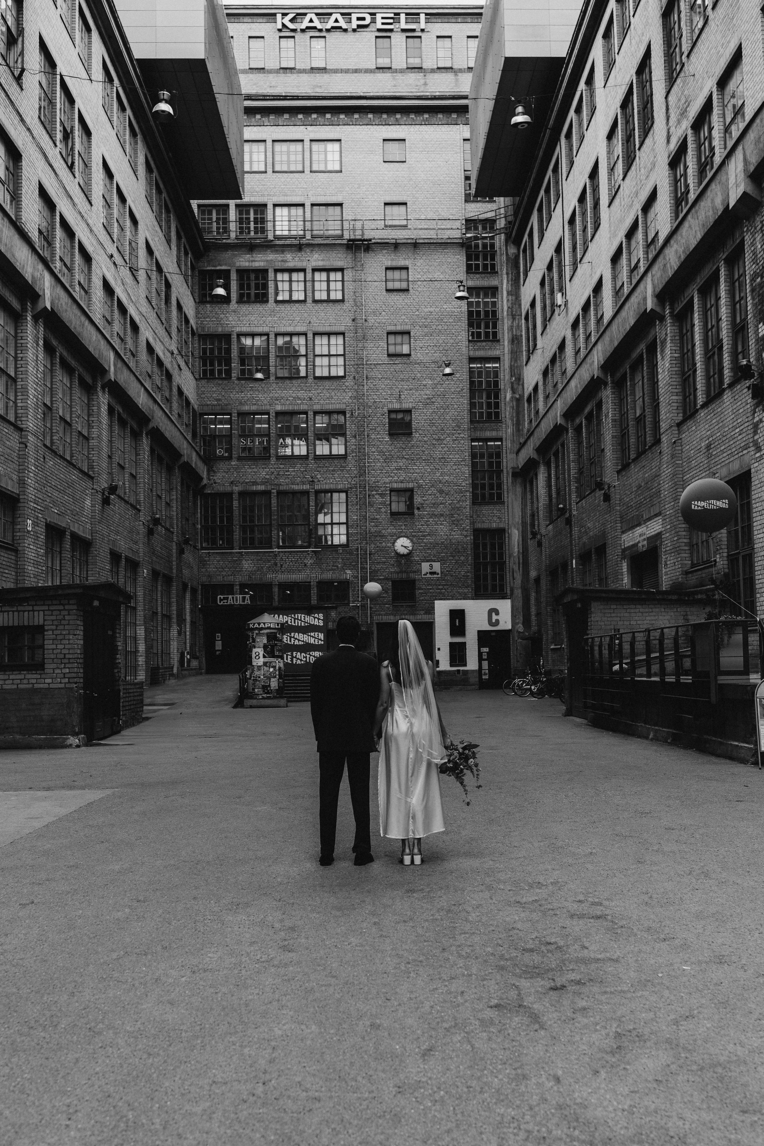 V&S. Wedding and potrait photographer in Helsinki Vickan O