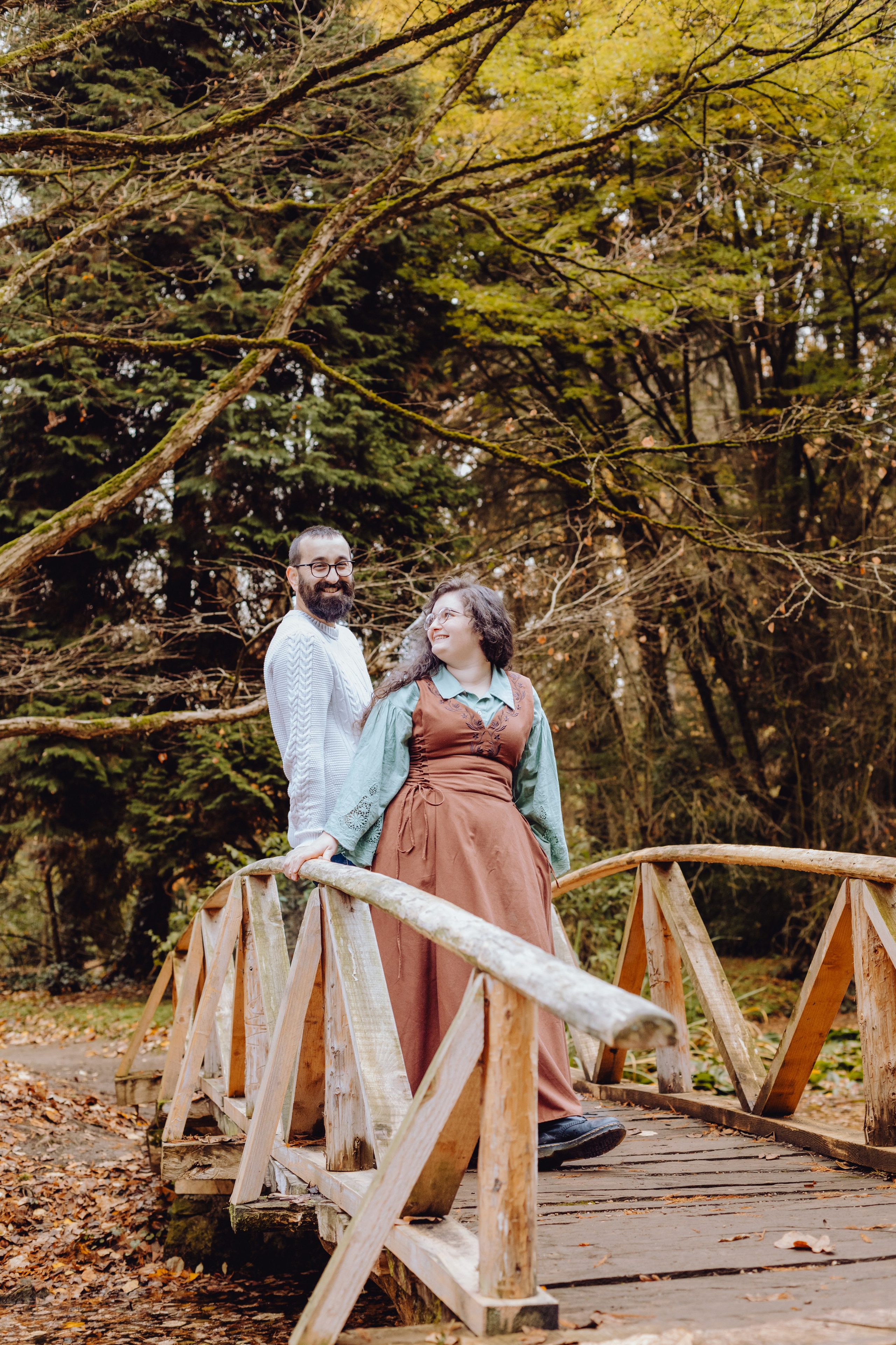 Alex & Lavinia. Wedding & couple photographer from Romania Rut Vetan