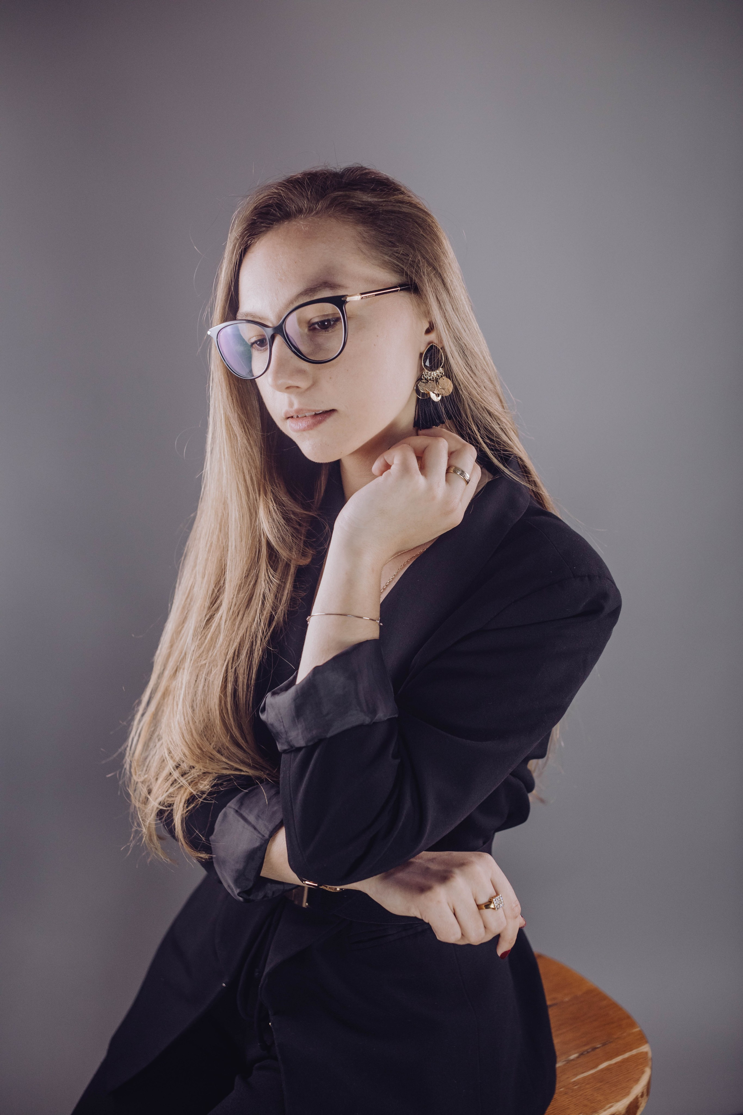 Honorine. Wedding & couple photographer from Romania Rut Vetan