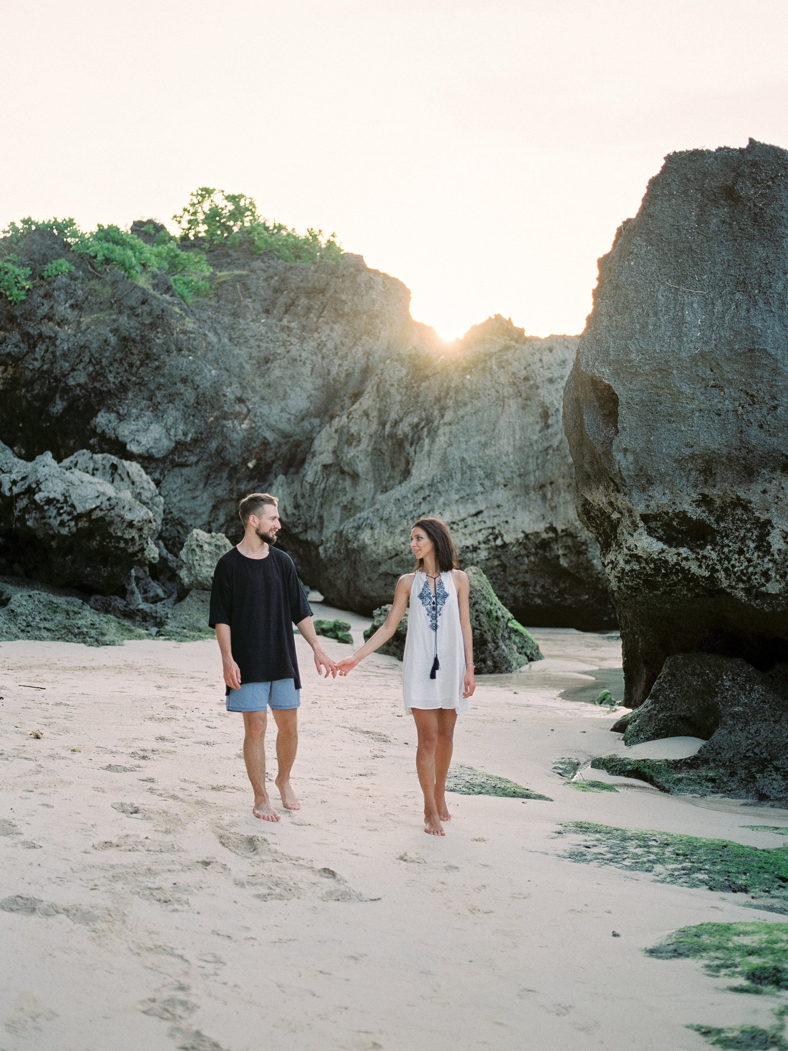 LOVE STORIES. Louisa Lewis |Shenzhen-based Photographer & Videographer