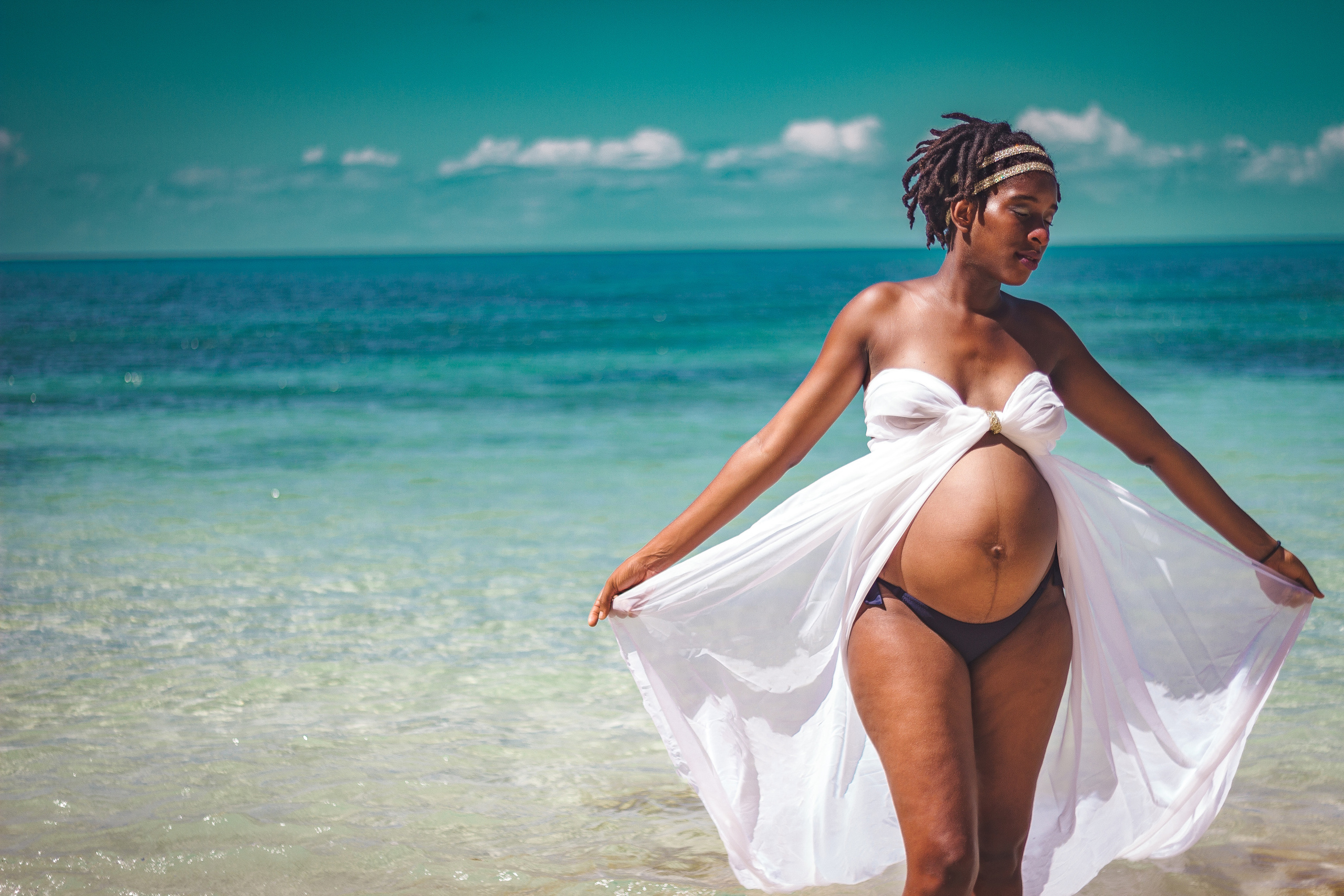 MATERNITY. Louisa Lewis |Shenzhen-based Photographer & Videographer