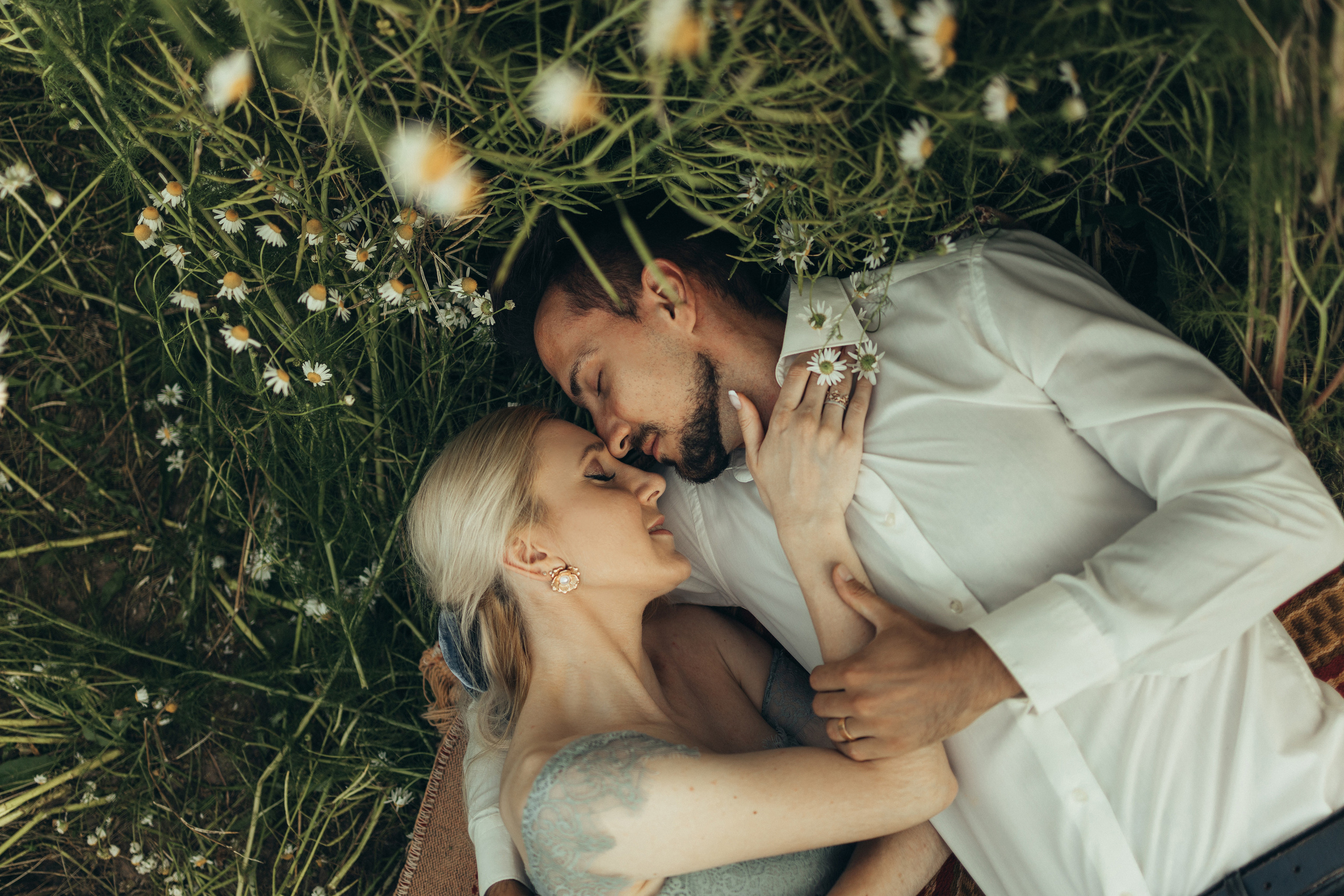 LOVE STORIES. Louisa Lewis |Shenzhen-based Photographer & Videographer