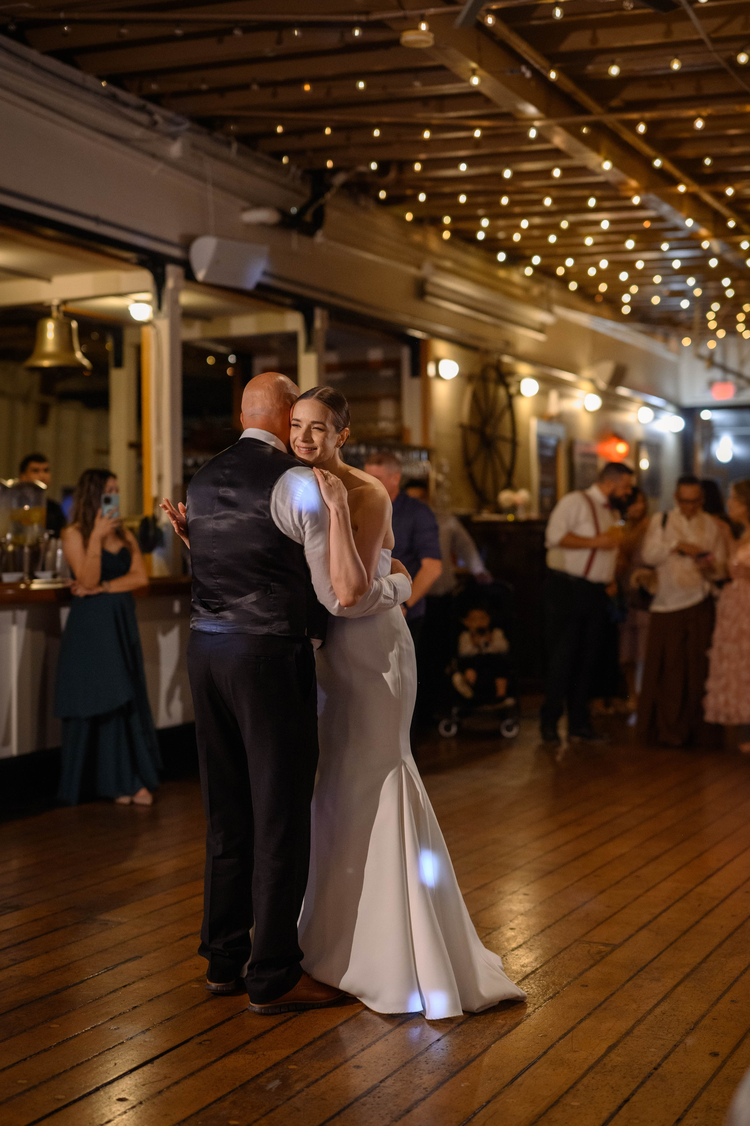 Kevin & Katie. Wedding & portrait photography in the Seattle Area. Helen Michelle photographer
