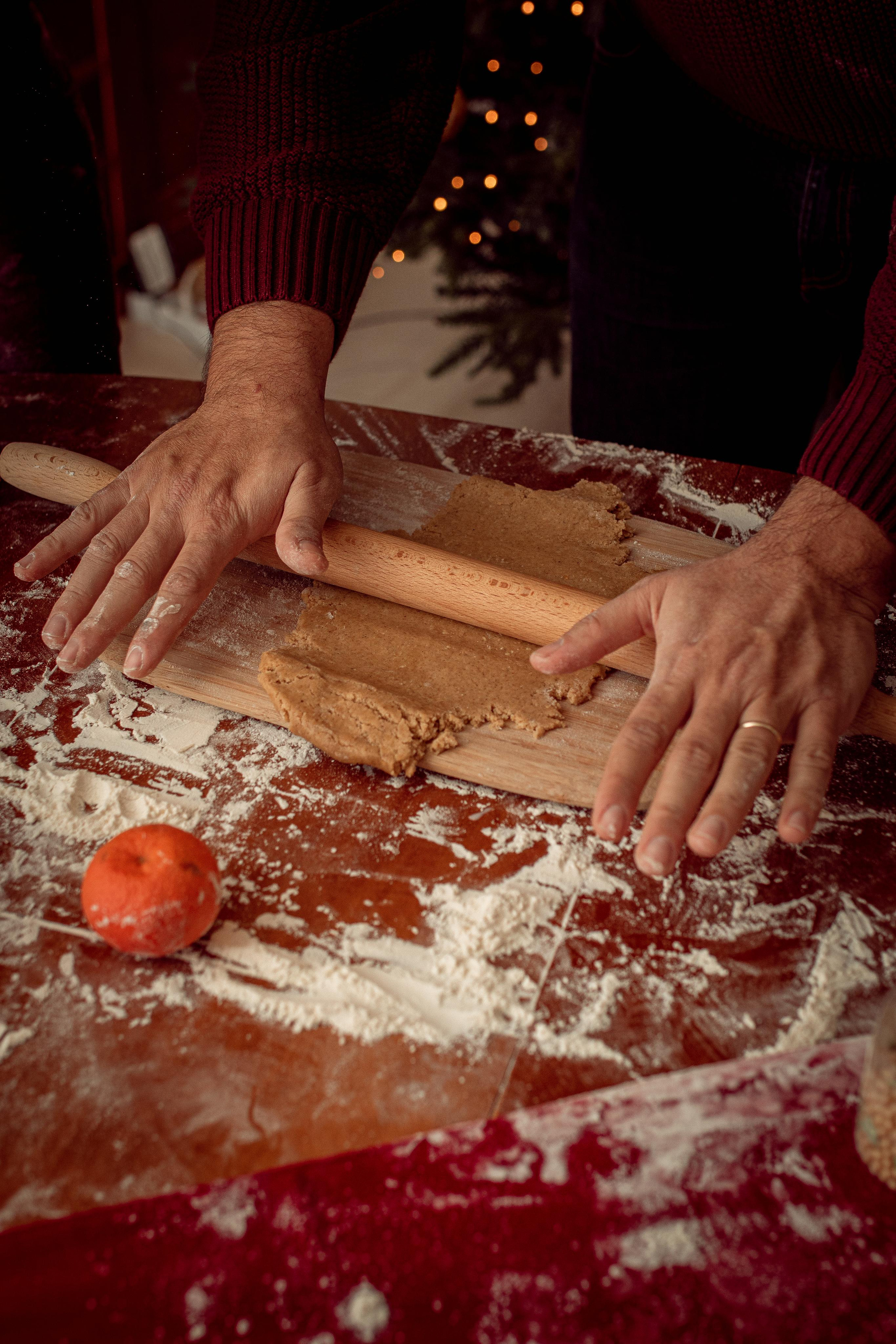 Christmas Baking. Family Photographer in Greece
