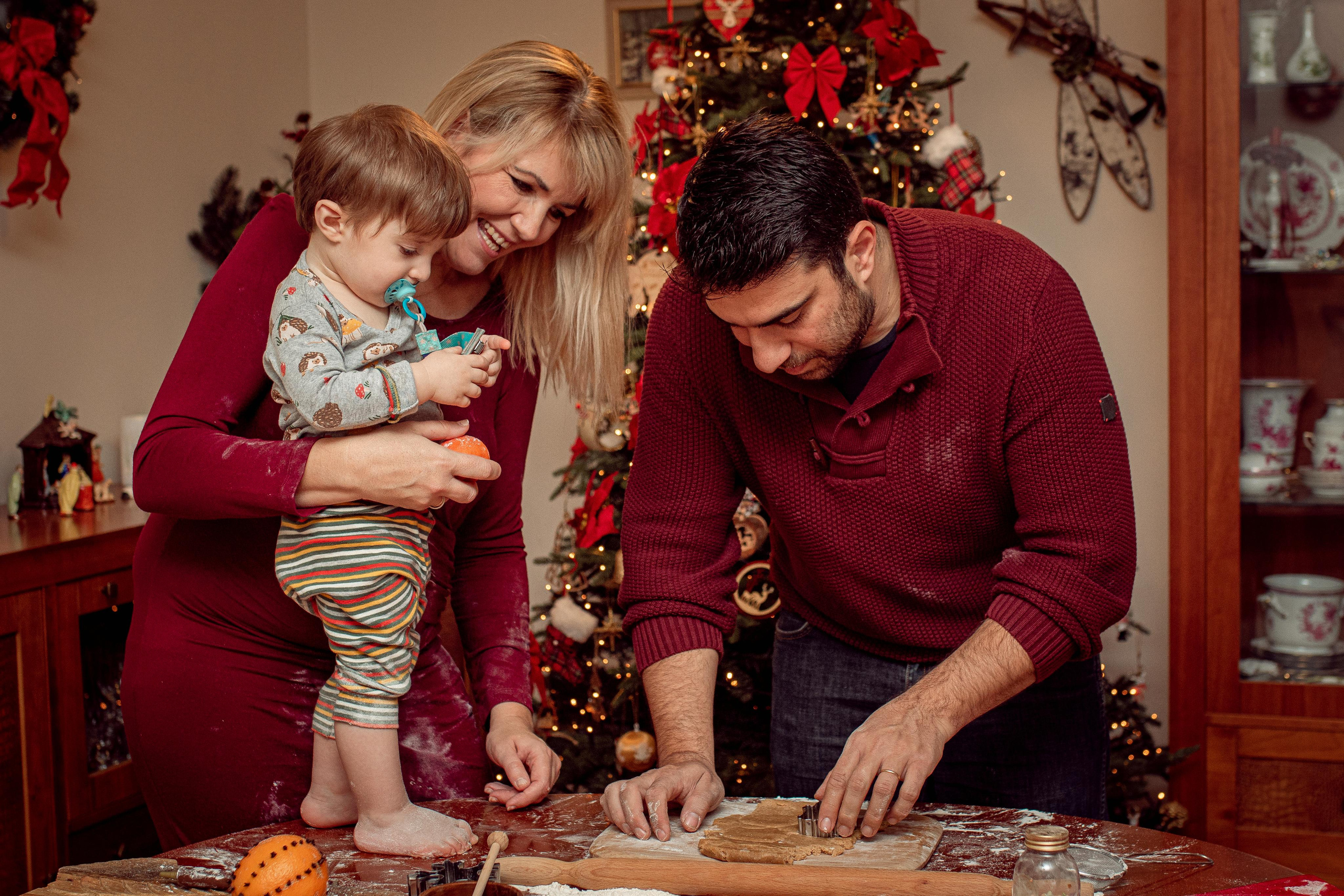 Christmas Baking. Family Photographer in Greece