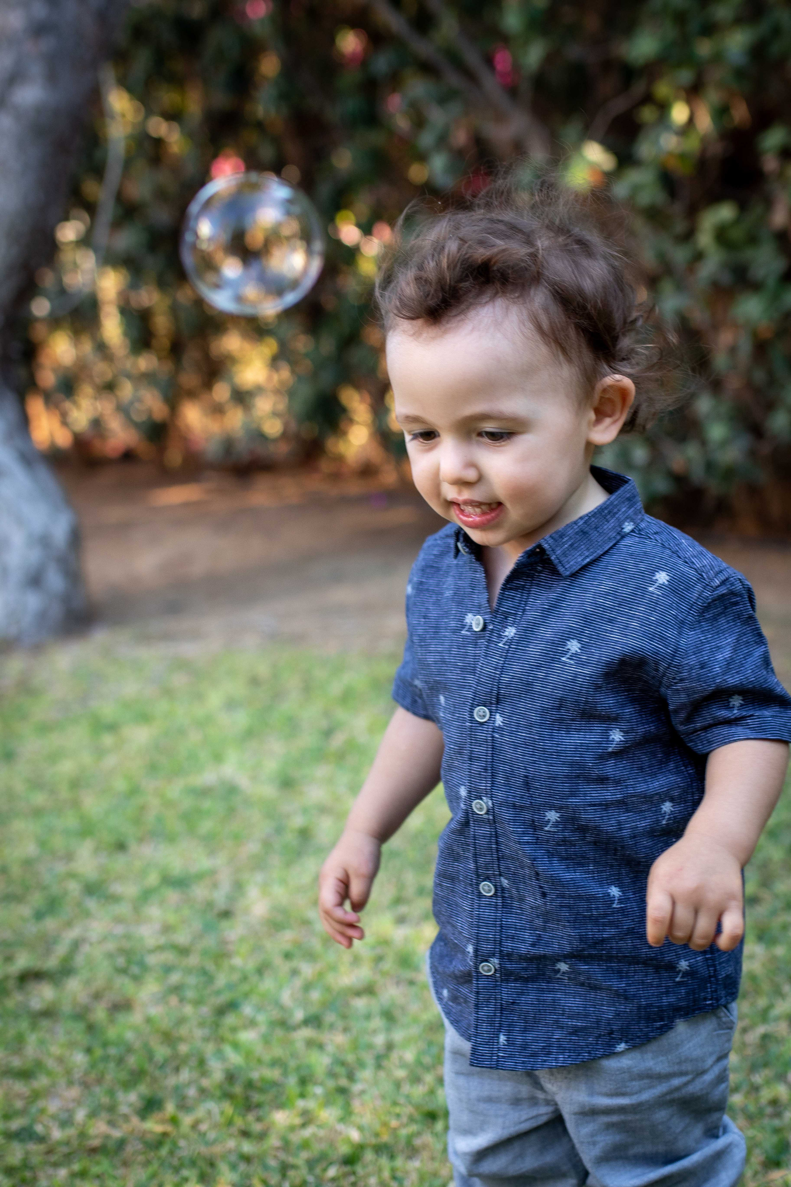 Cozy in-home family photo session. Family Photographer in Greece