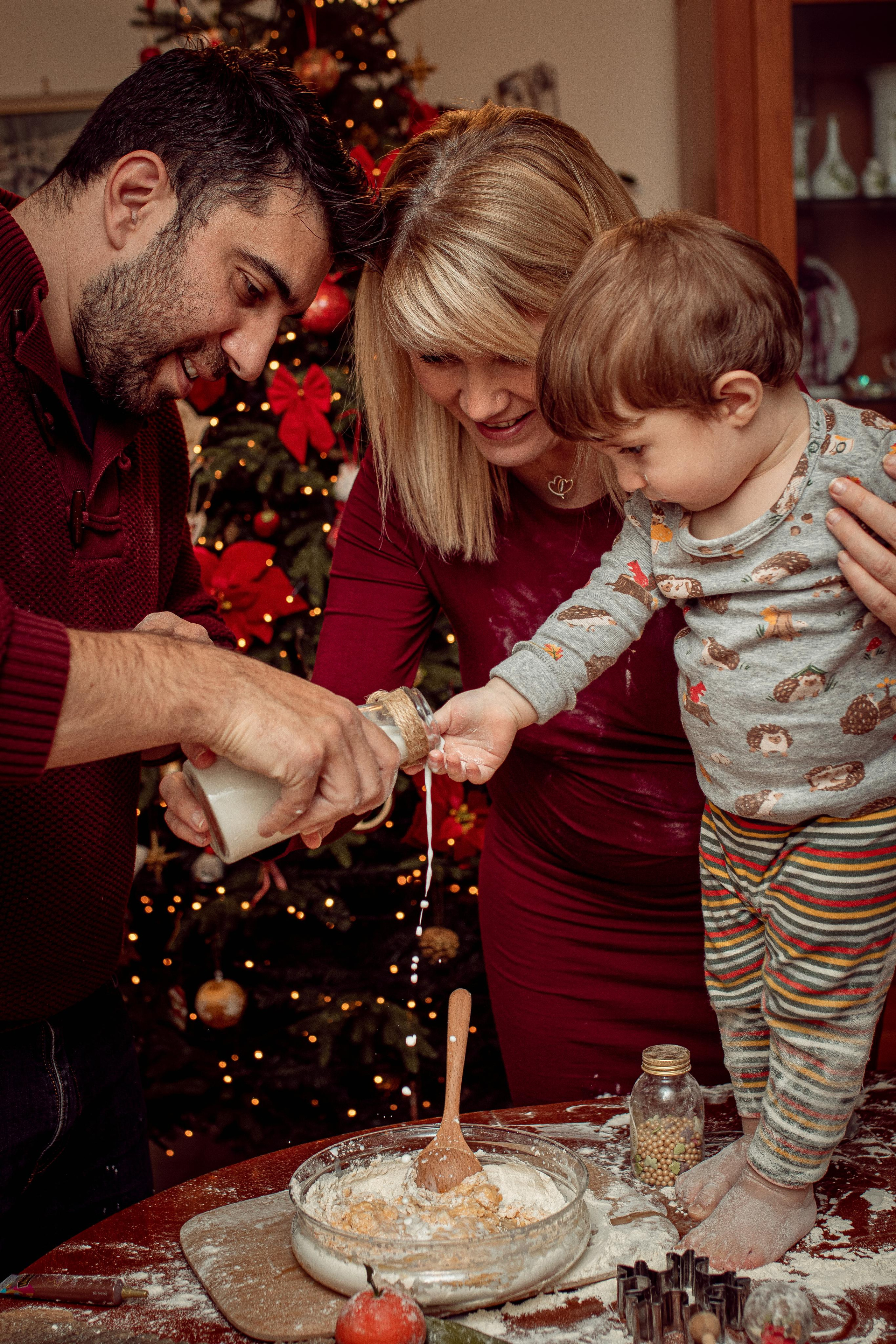 Christmas Baking. Family Photographer in Greece