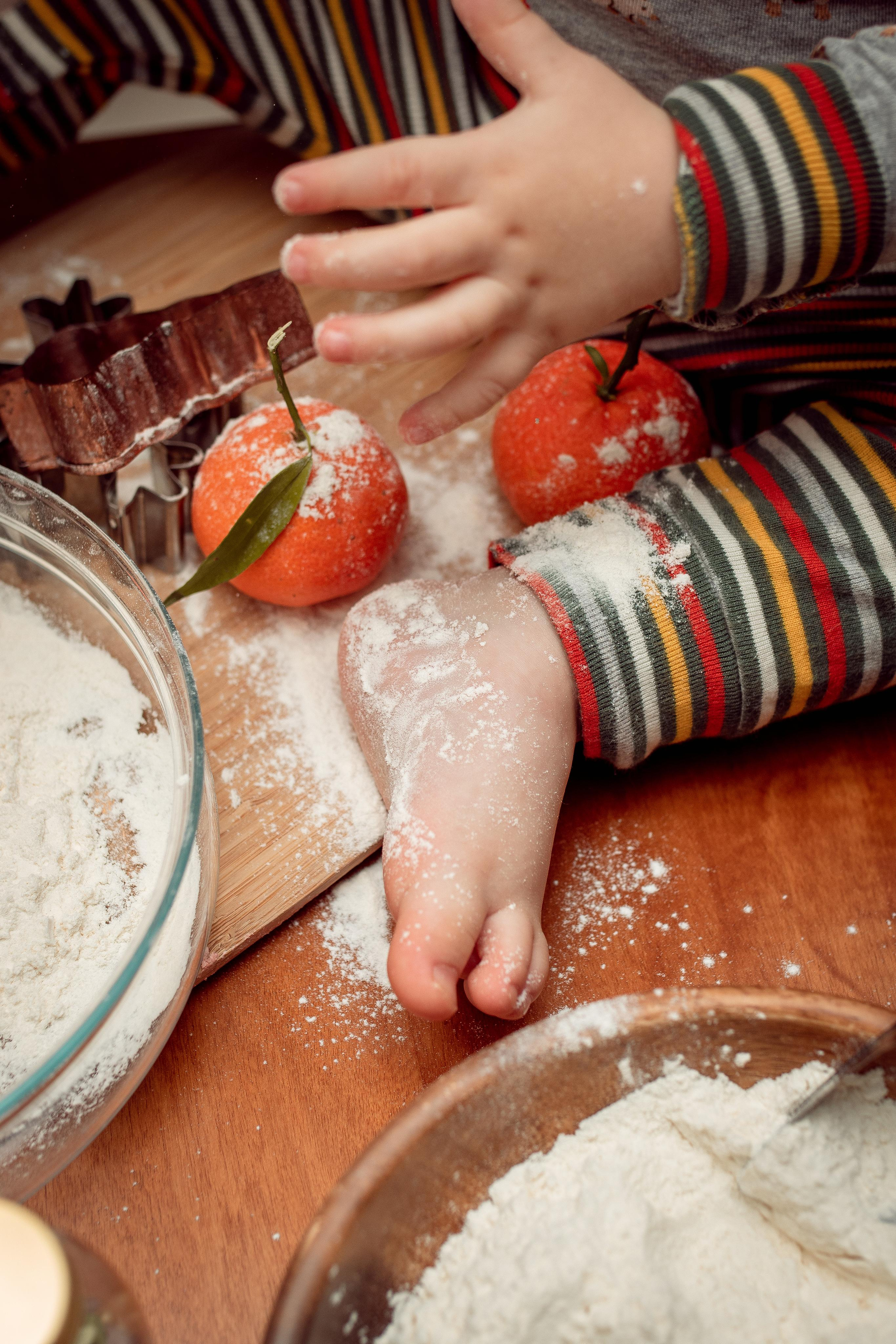 Christmas Baking. Family Photographer in Greece