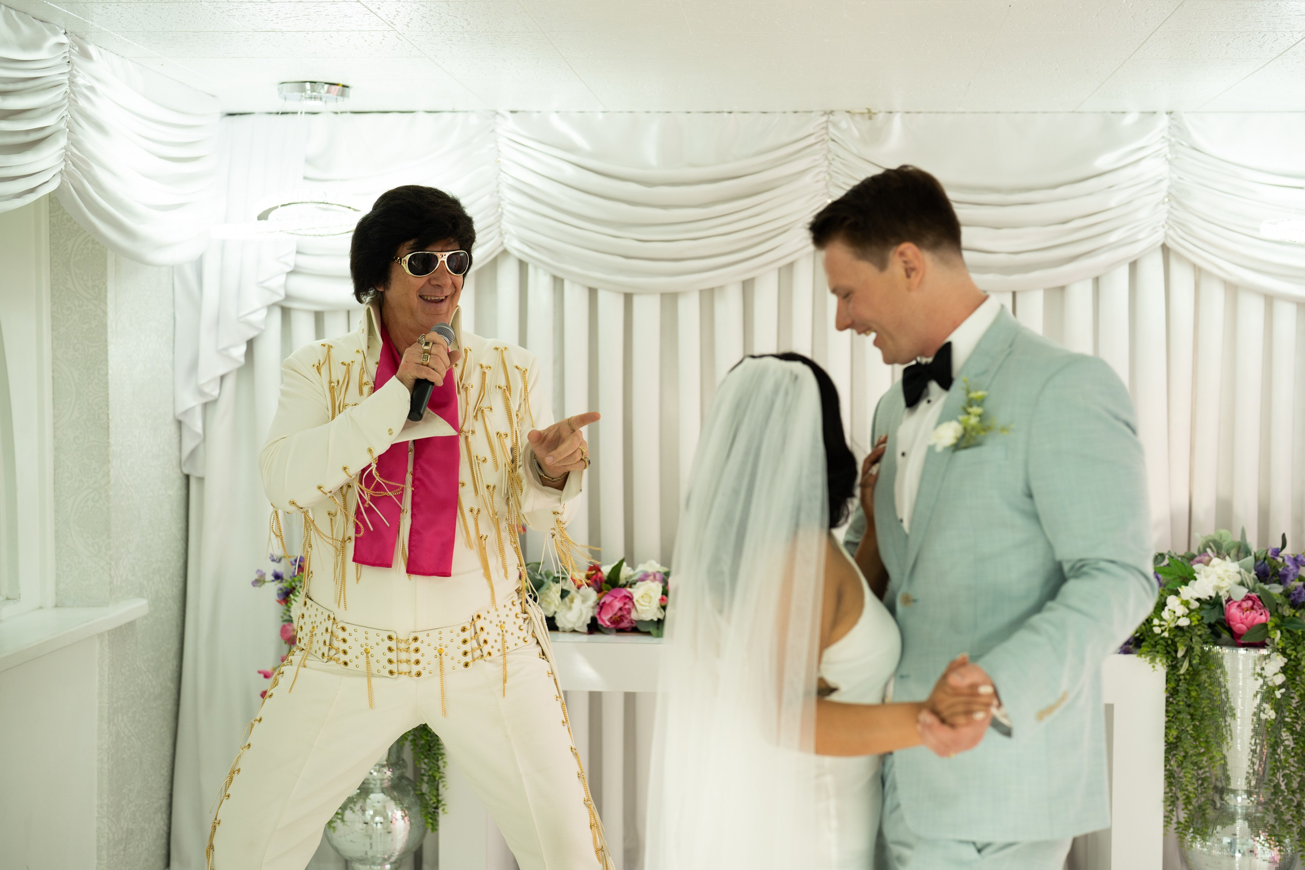 Christian&Patricia. Wedding & elopement photographer Viktoriya Kravtsov. Las Vegas