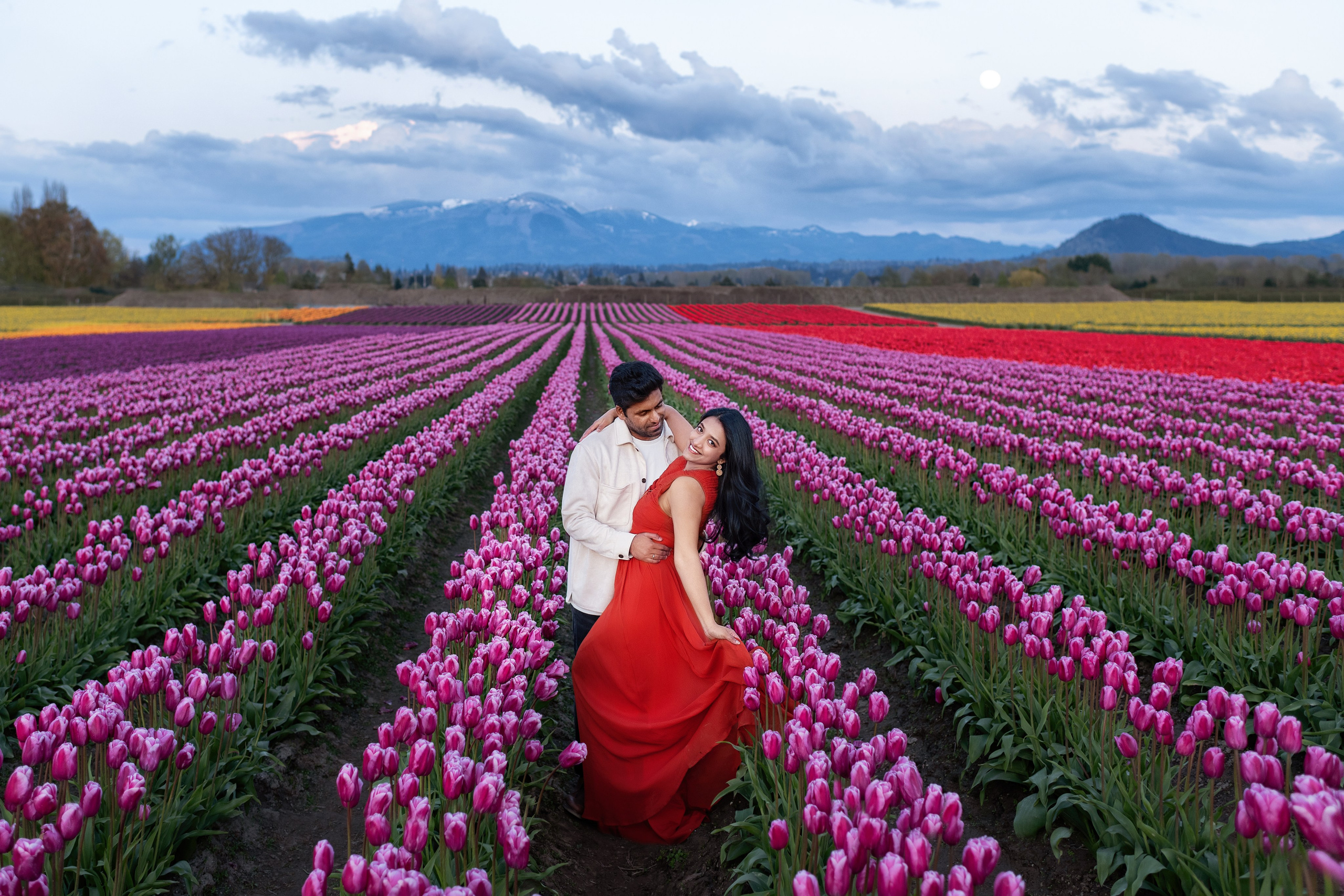 Lohita with her husband. Wedding & family photography in Seattle area. Helen Michelle photographer