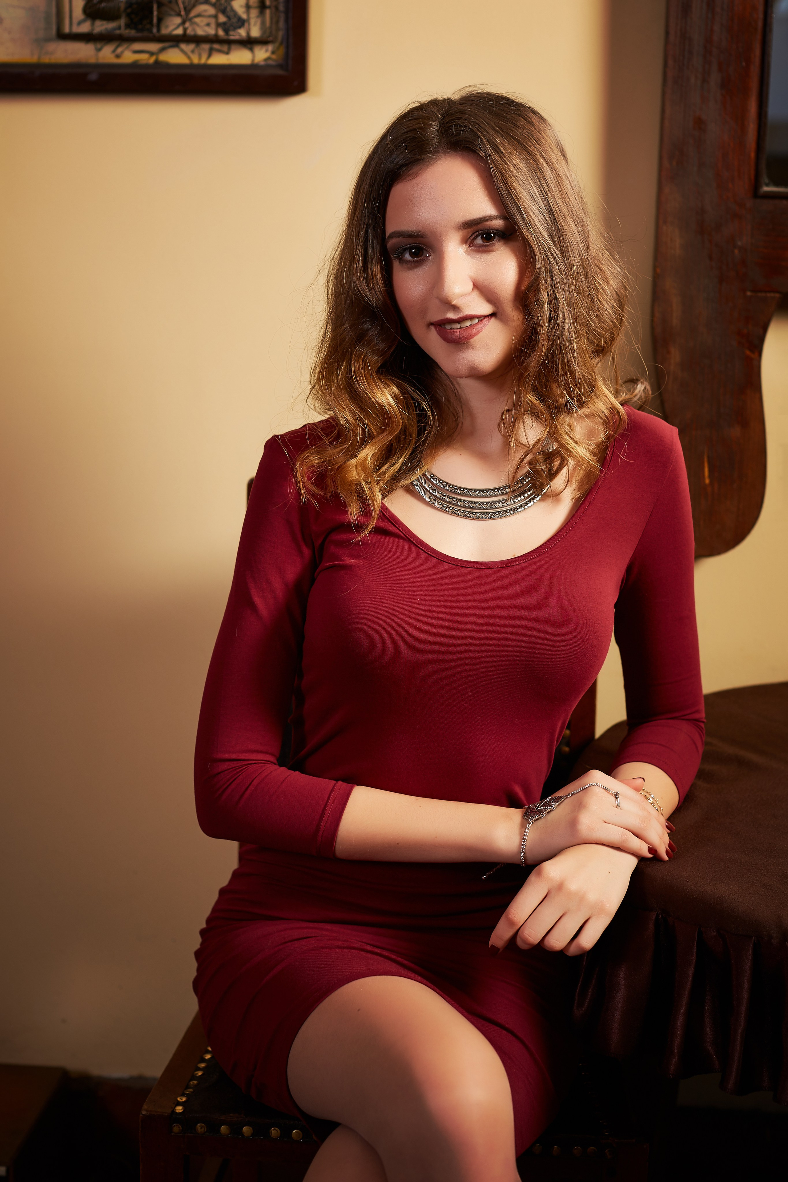 Portrete diverse — 2. Pagina principală