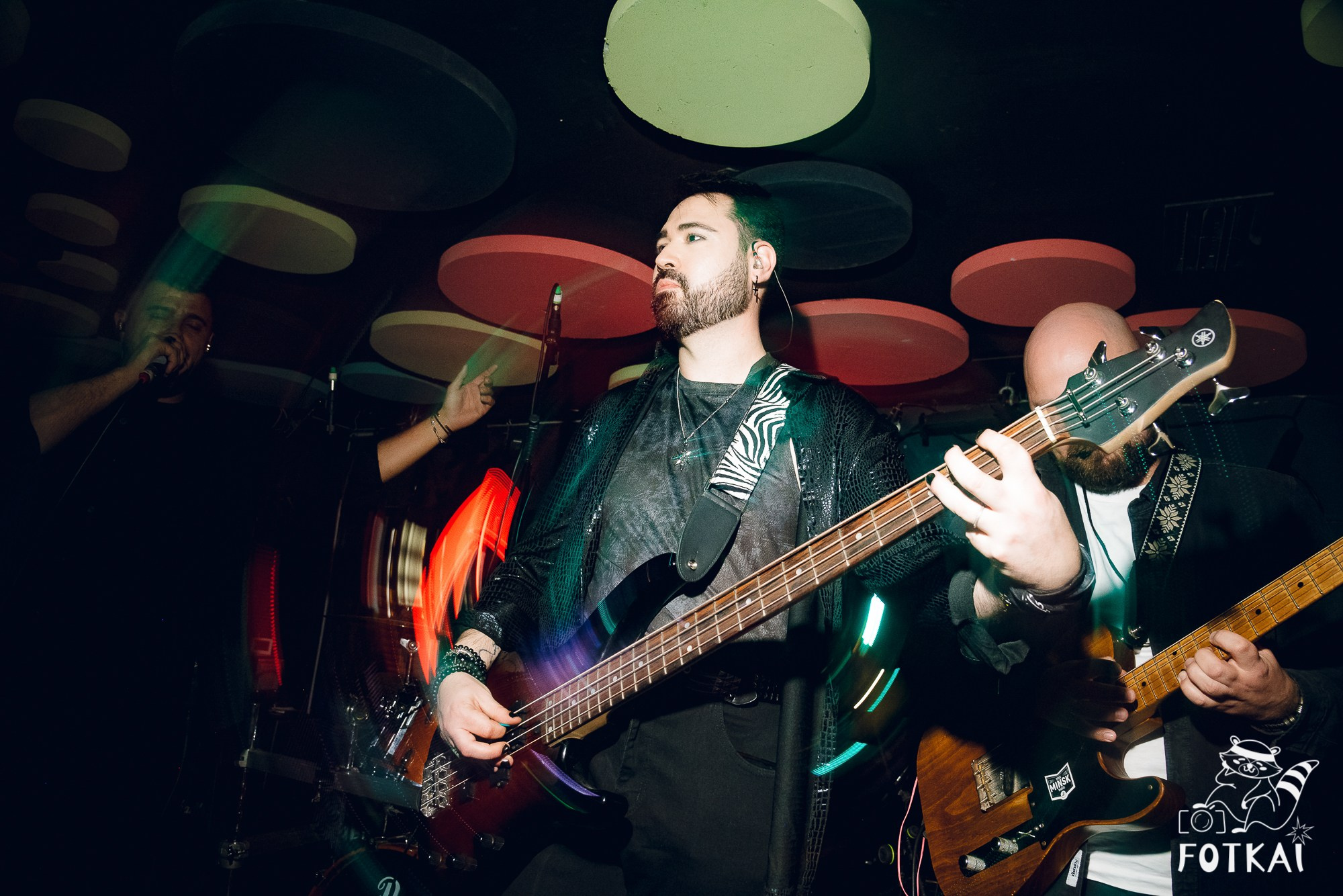 Концерт Delyrio в Confetti Playa Alicante — живое выступление группы, февраль 2026 | FOTKAI