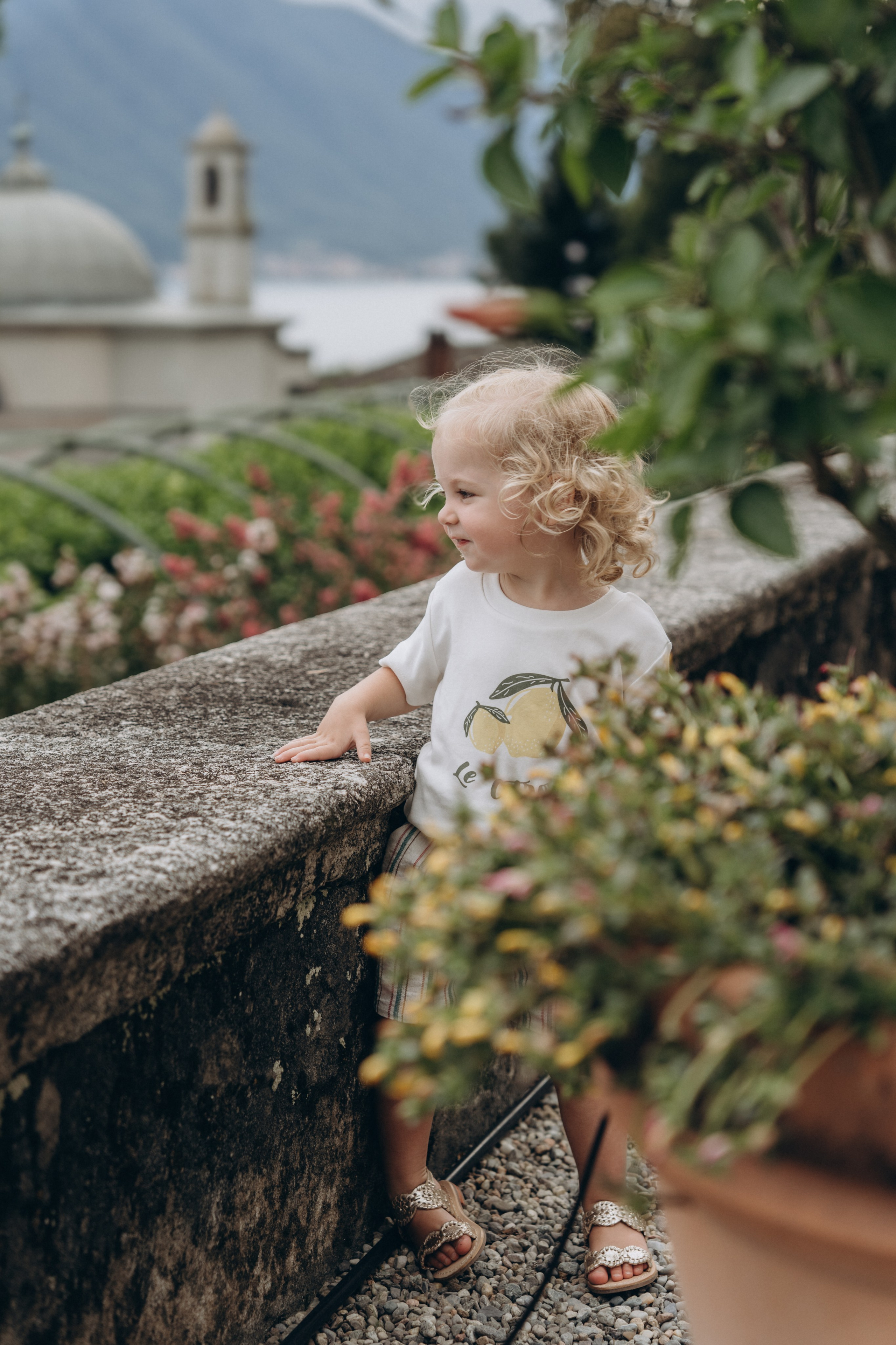 Family moments in Como Lake. PHOTOGRAPHER IN ITALY