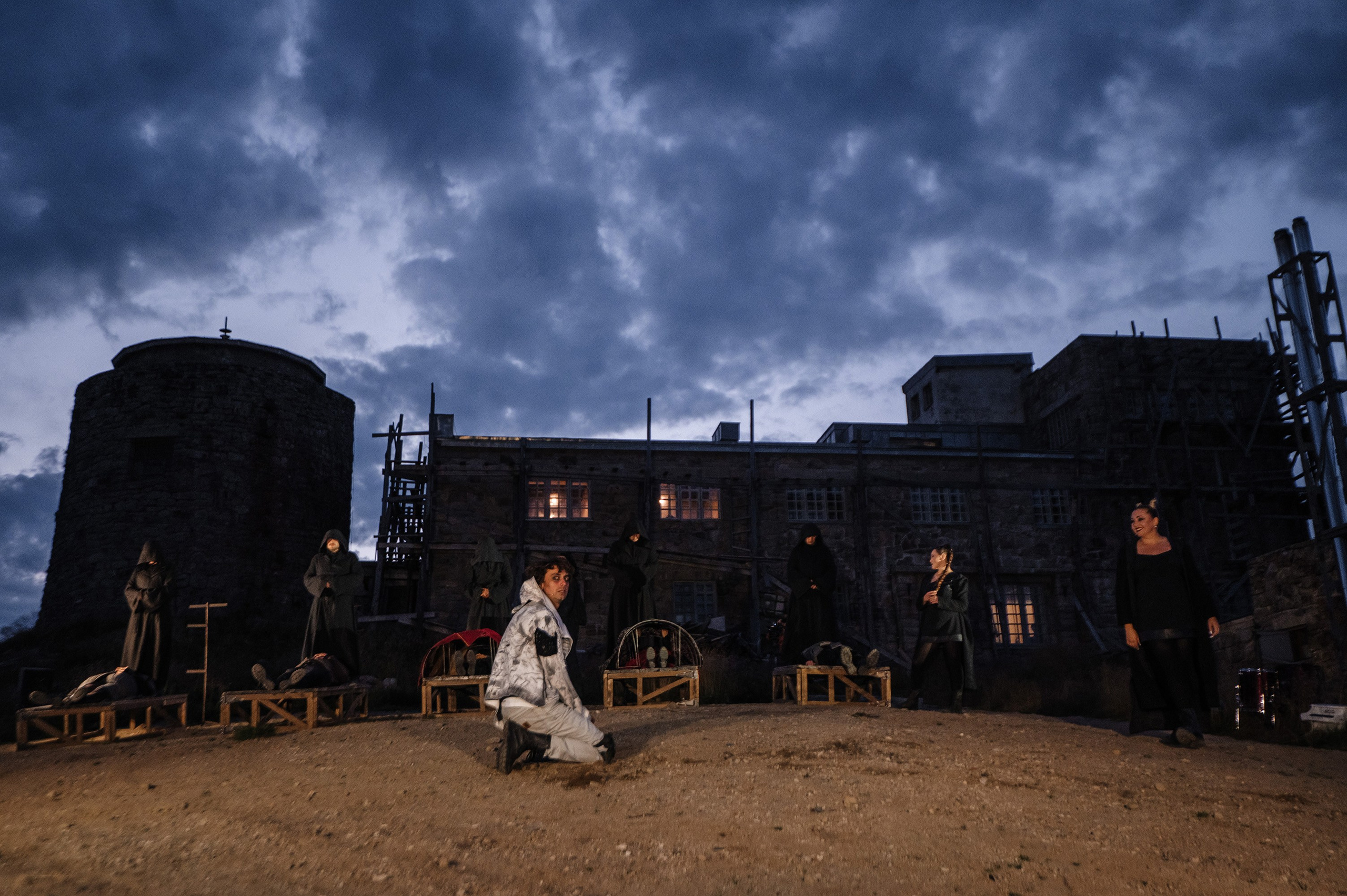 Неоопера-жах «HAMLET» Вільяма Шекспіра. Піп-Іван. Весільний та портретний фотограф Кизим Арсен