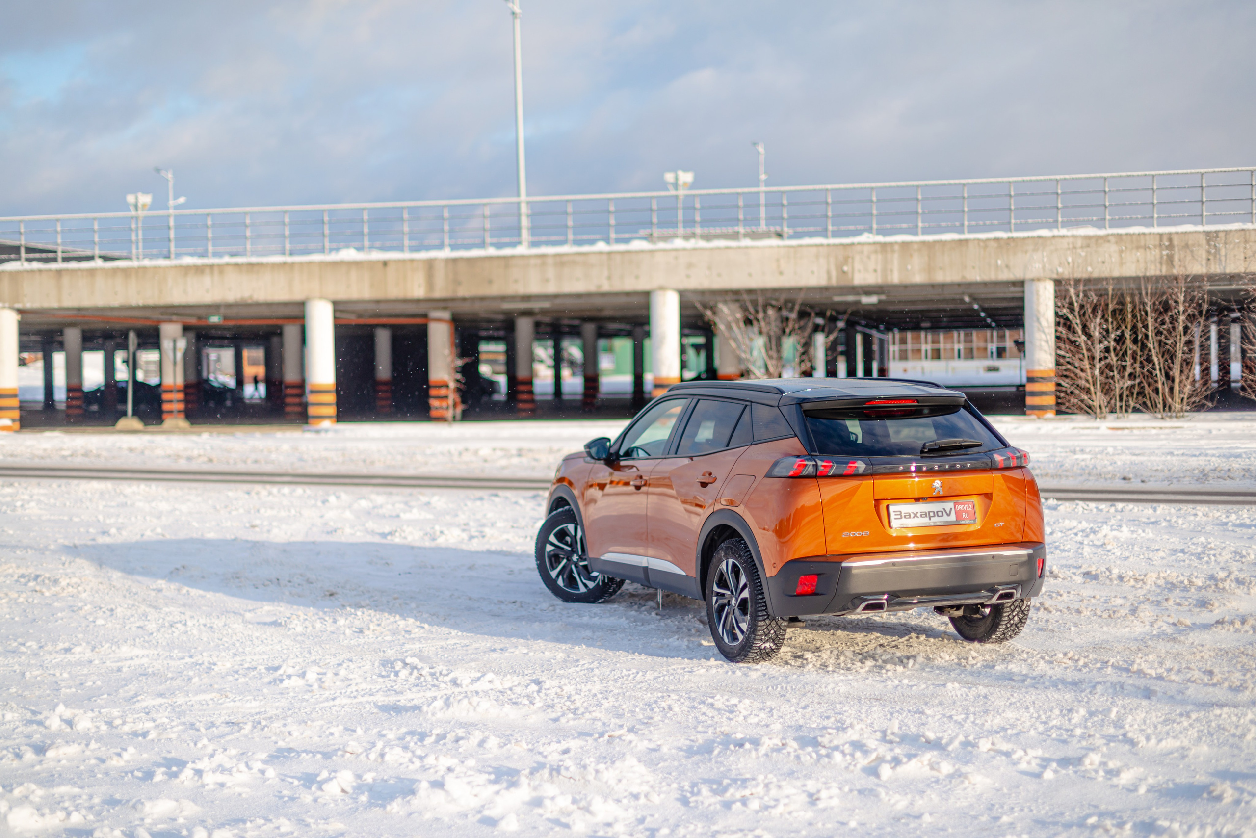 Фотосъемка автомобиля Peugeot 2008 GT. ФОТОГРАФ МЕКСИКА КИНТАНА-РОО