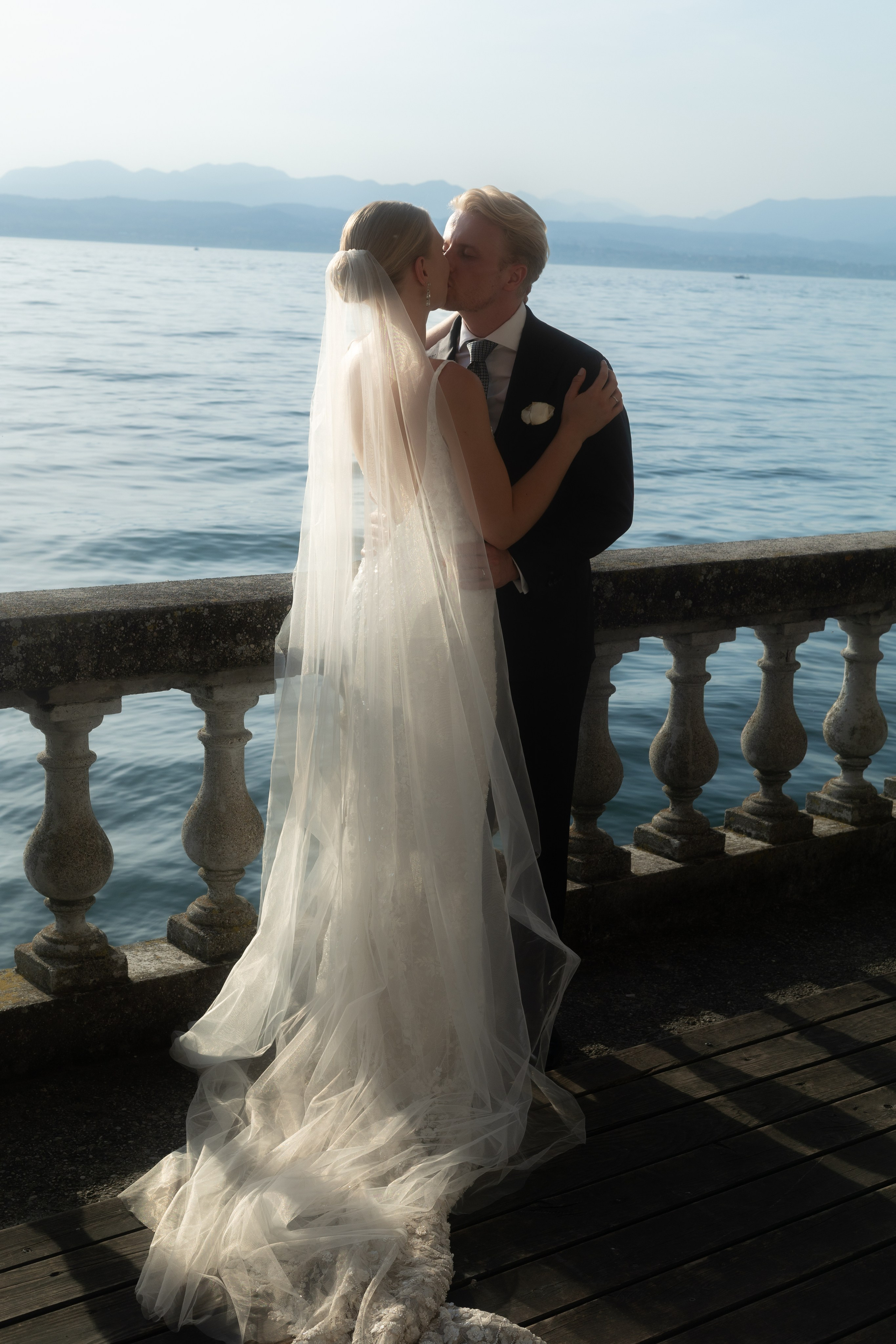 C&J. Garda Lake Wedding Planner