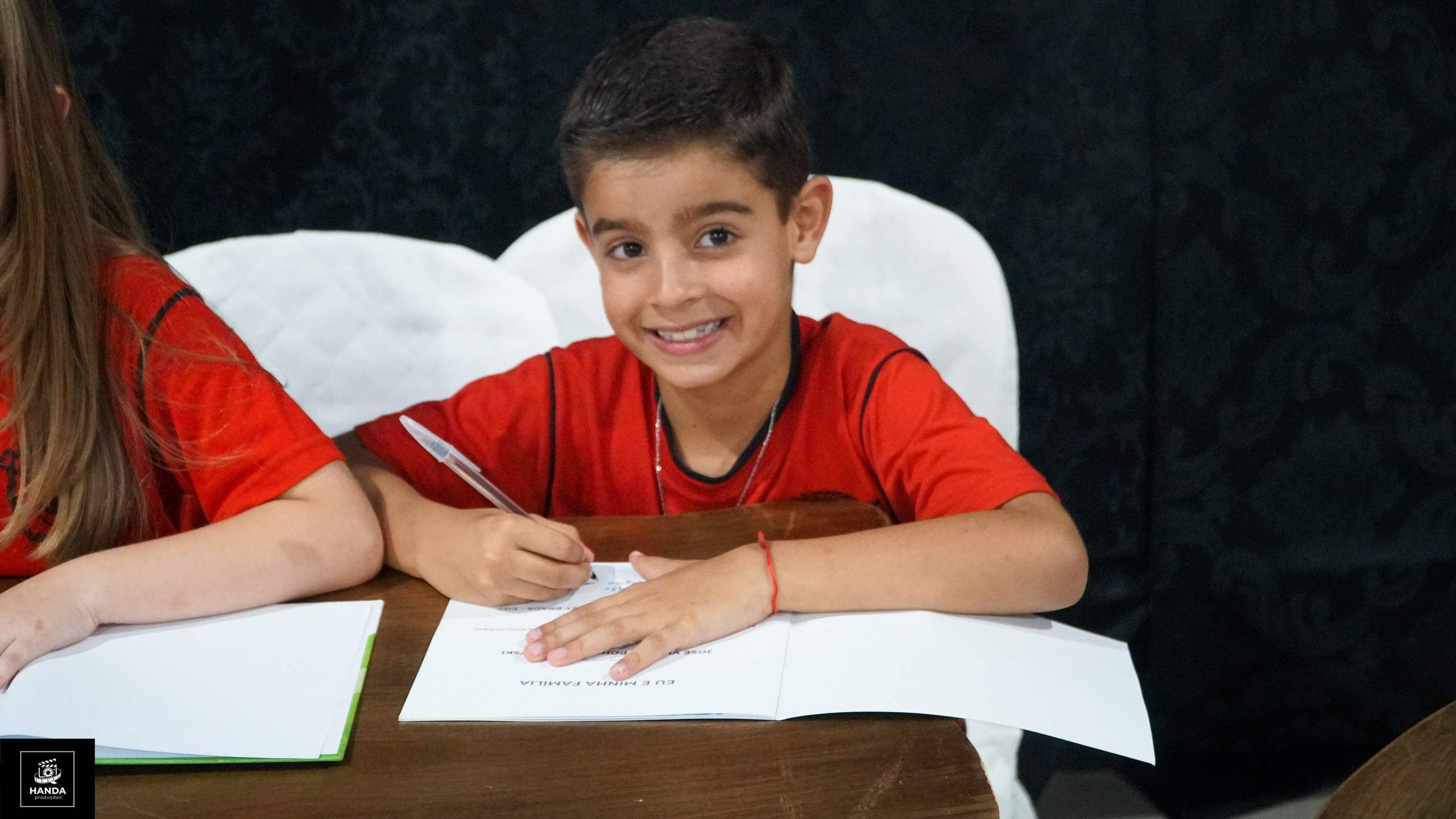 Noite autógrafos colégio Aurélio Buarque de Holanda. Handa Produções