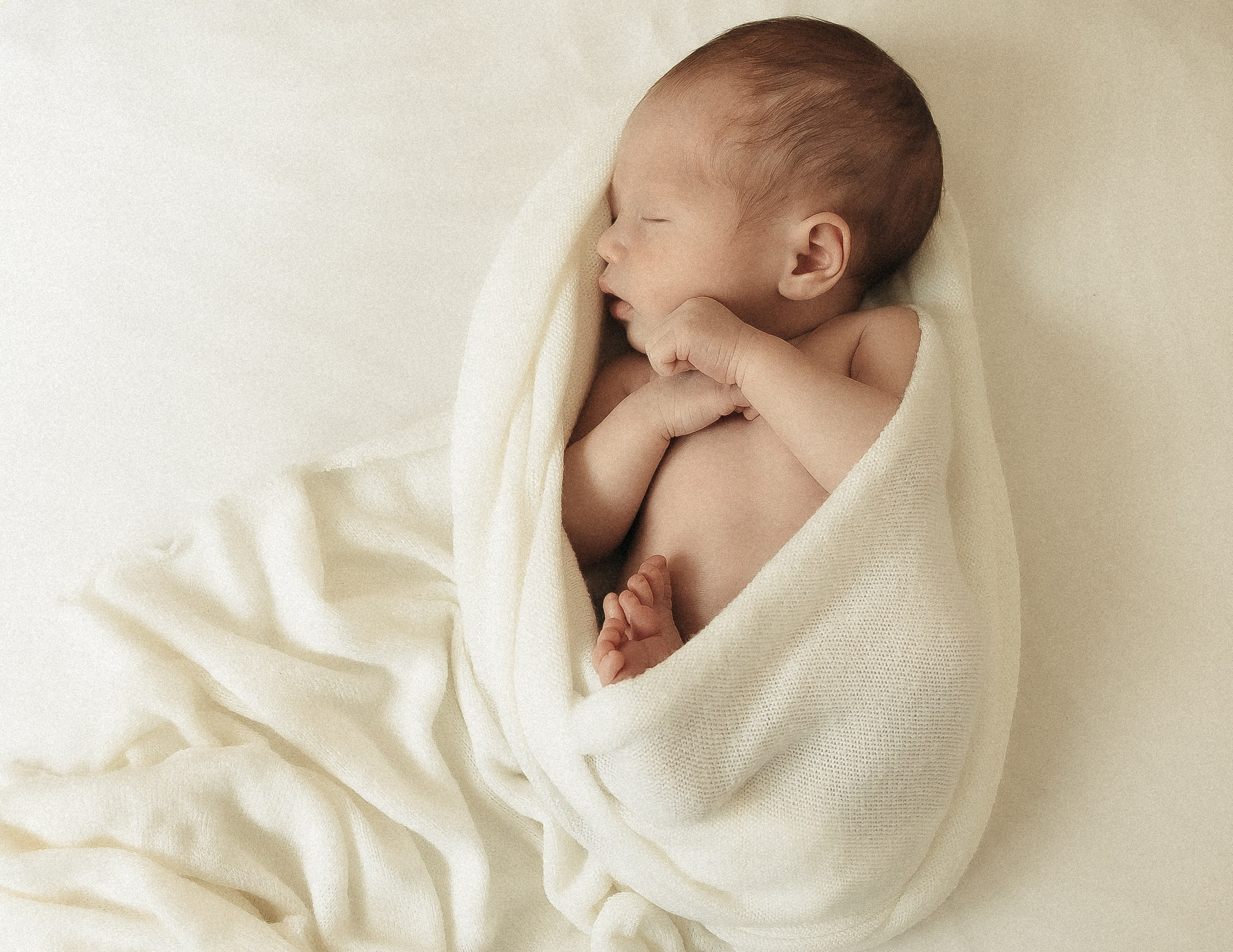 Lifestyle newborn. Los Angeles maternity, boudoir and family photographer