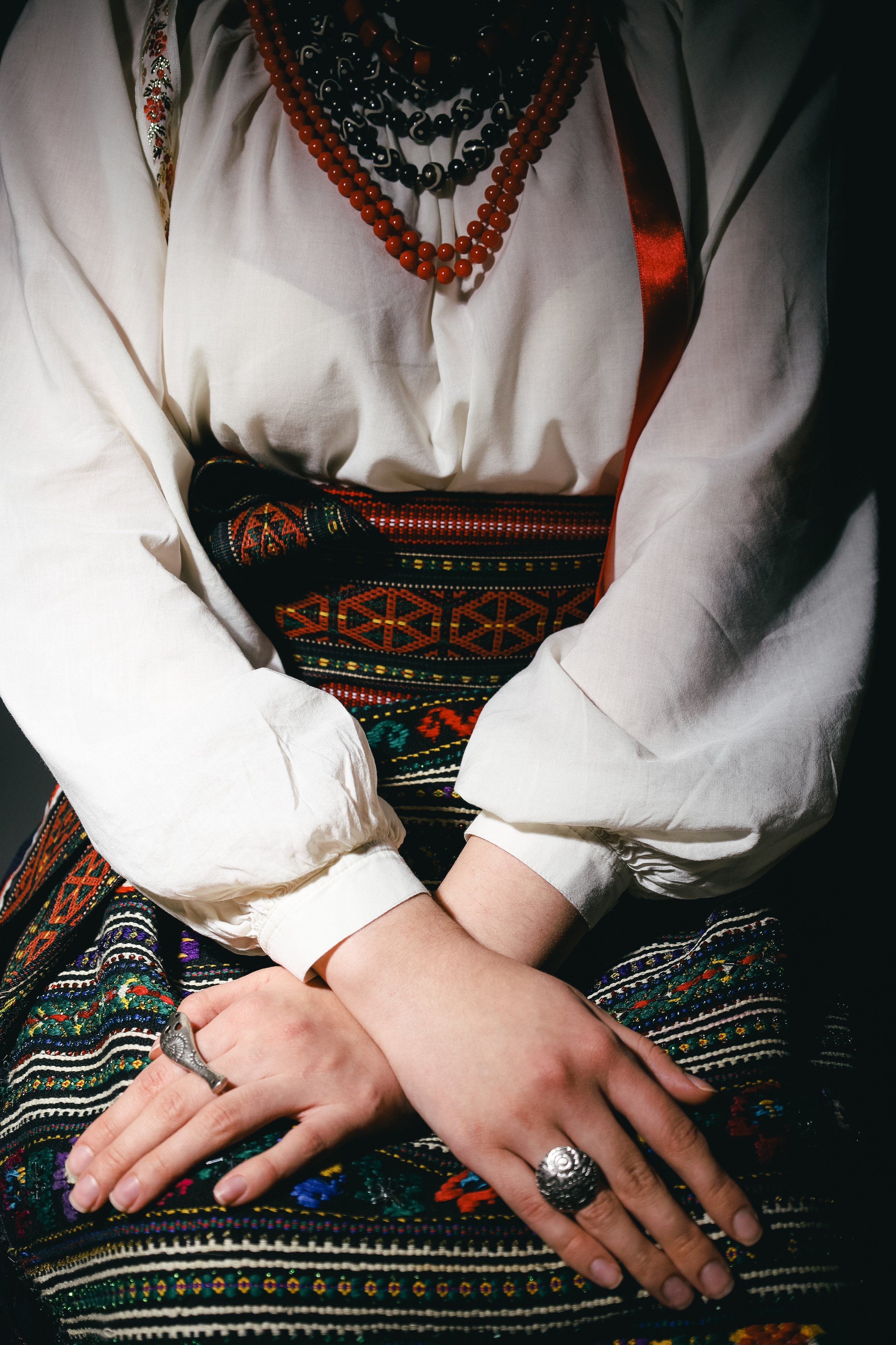 Anastasiya. As a symbol of Ukrainians in the fire of war. Photographer Marina Kravchuk